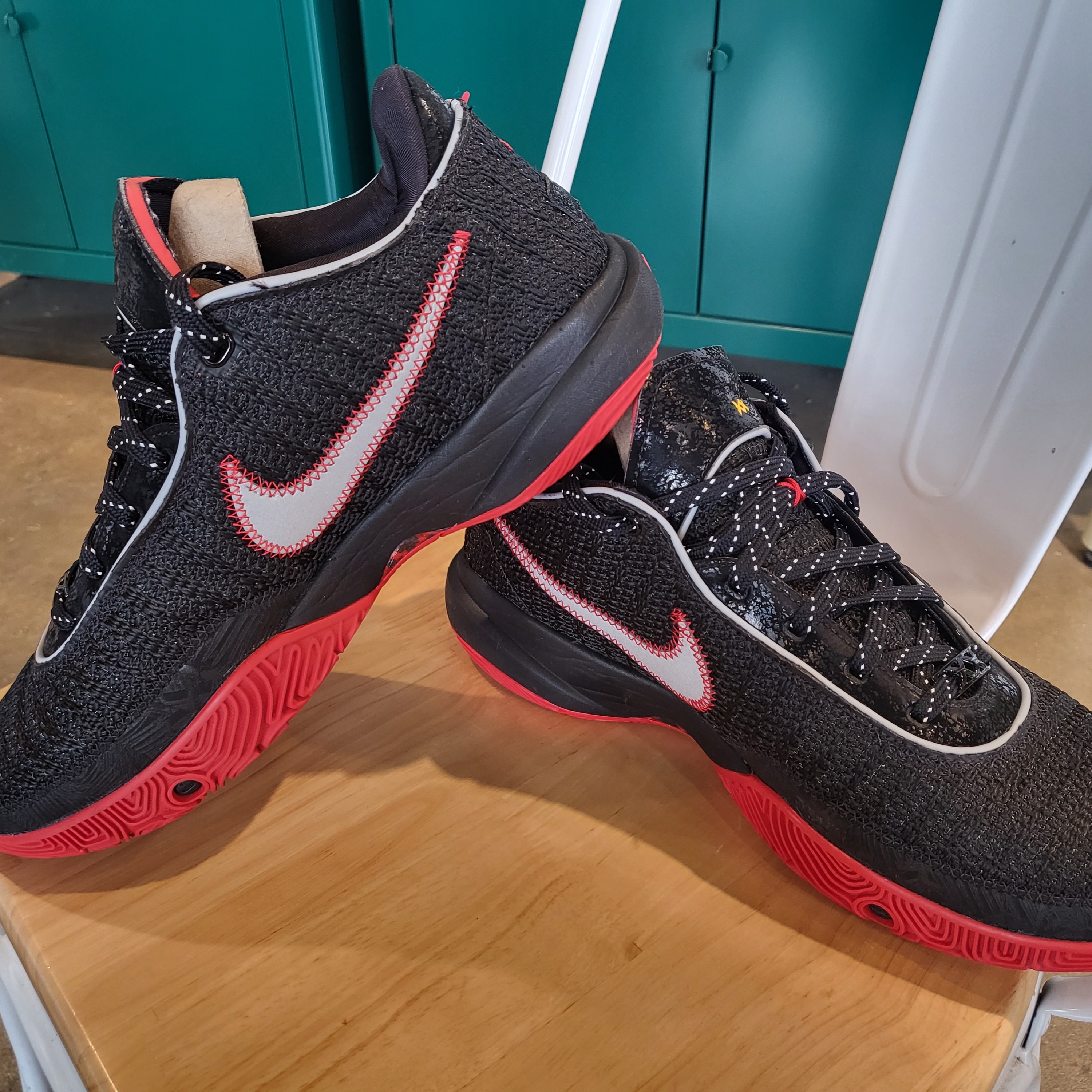 Nike LeBron XX EP Bred, Nike LeBron XX EP Barely Green 착용 스타일 - 2