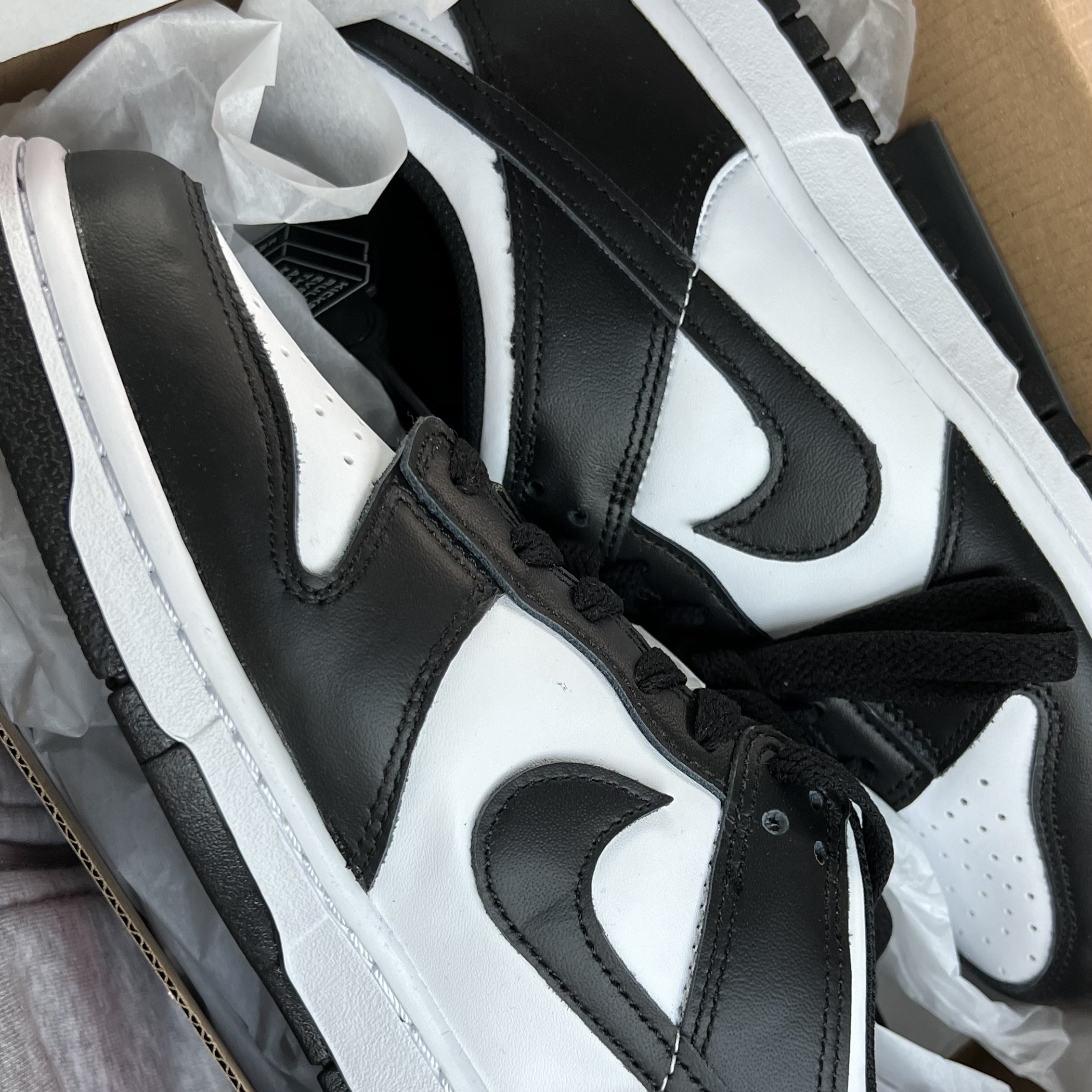 (W) Nike Dunk Low Black 착용 스타일