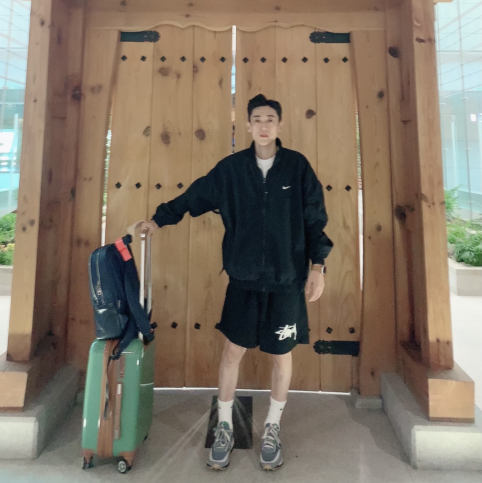 Nike NRG Solo Swoosh Woven Track Jacket Black - Asia, Stussy Big Stock Water Shorts Black 착용 스타일