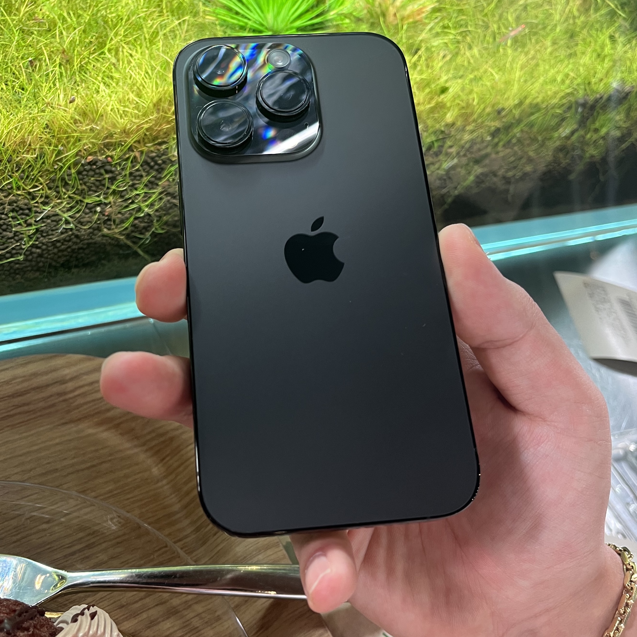 Apple iPhone 14 Pro 256GB Space Black (Korean Ver.) 착용 스타일