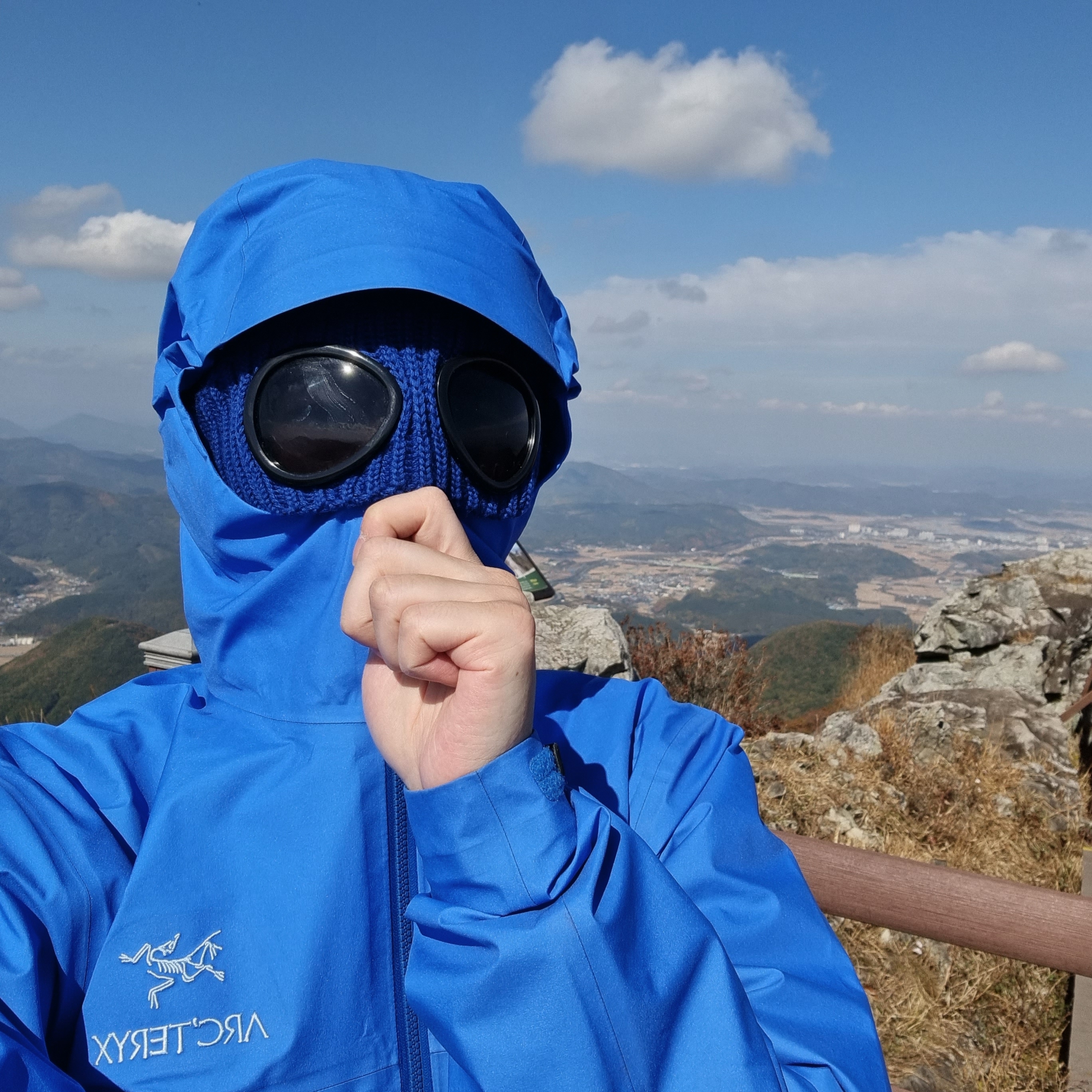 Arc'teryx Beta Jacket Fluidity 착용 스타일 - 2