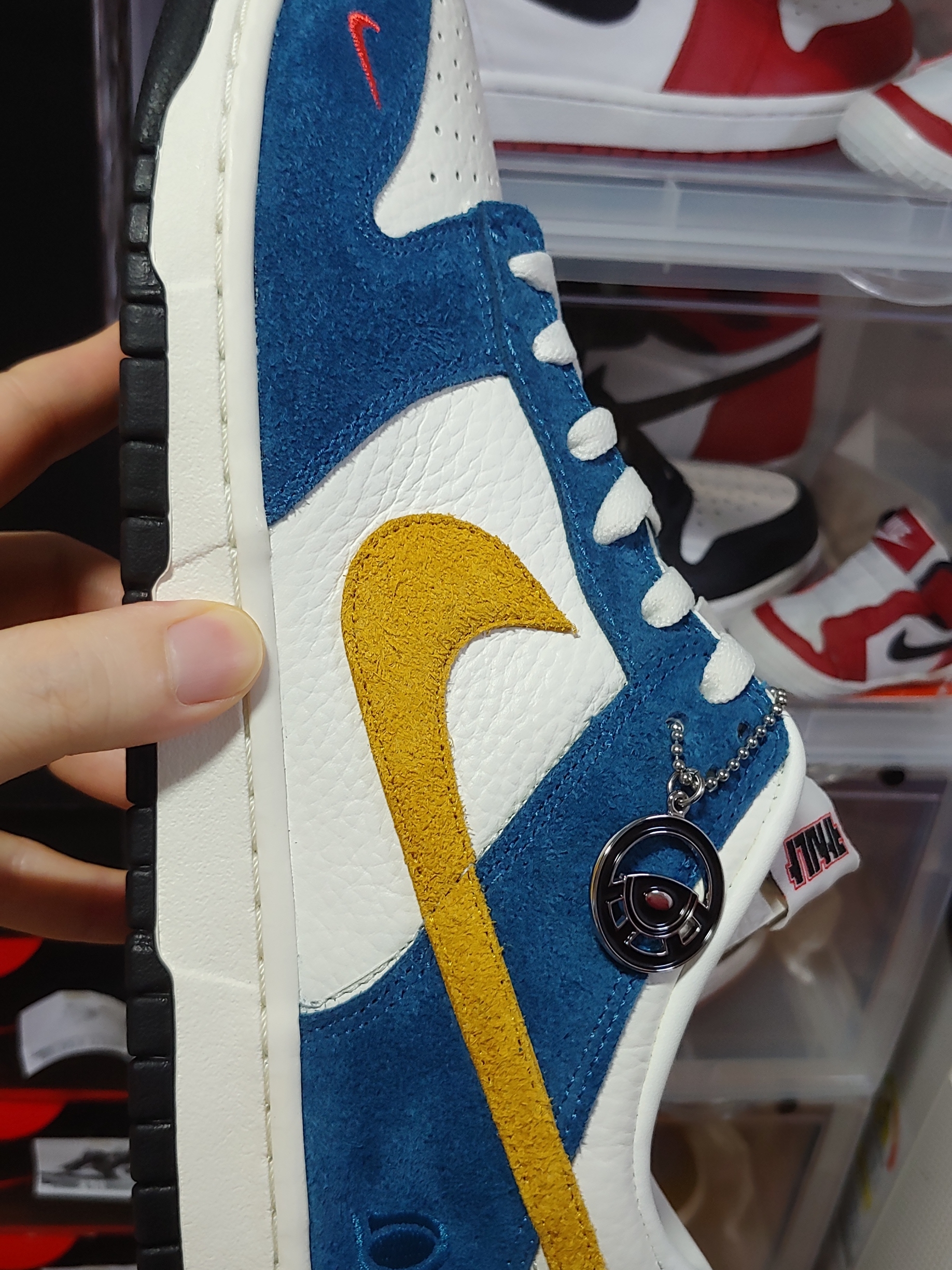 Nike x Kasina Dunk Low 80's Bus, Jordan 1 Retro High OG Chicago 2015 착용 스타일 - 1