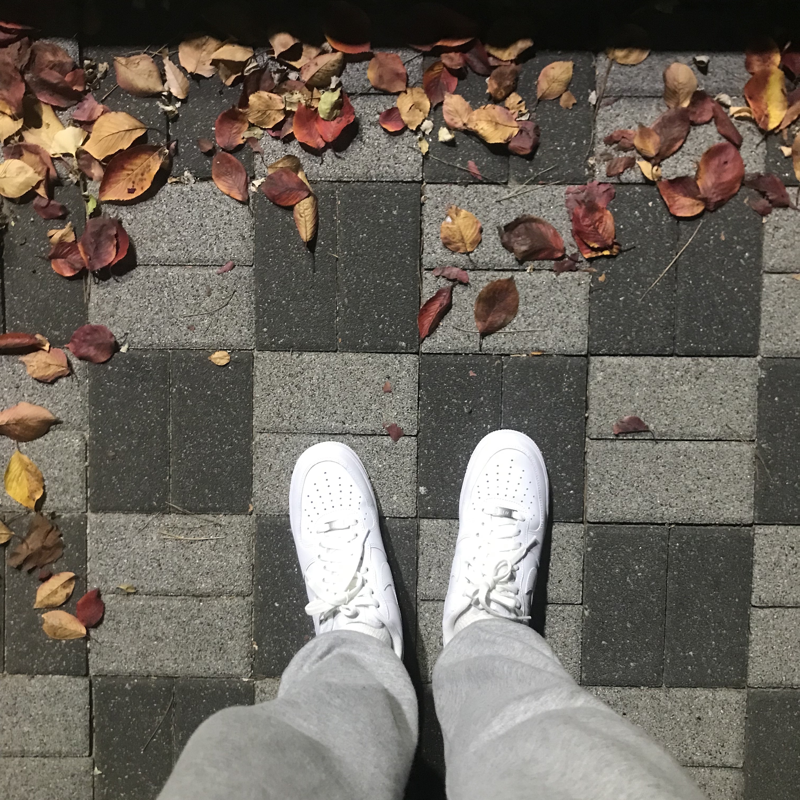 Nike Air Force 1 '07 Low White 착용 스타일 - 2