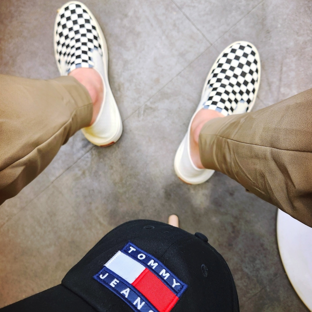 Vans Checkerboard Comfycush One Marshmallow 착용 스타일 - 3