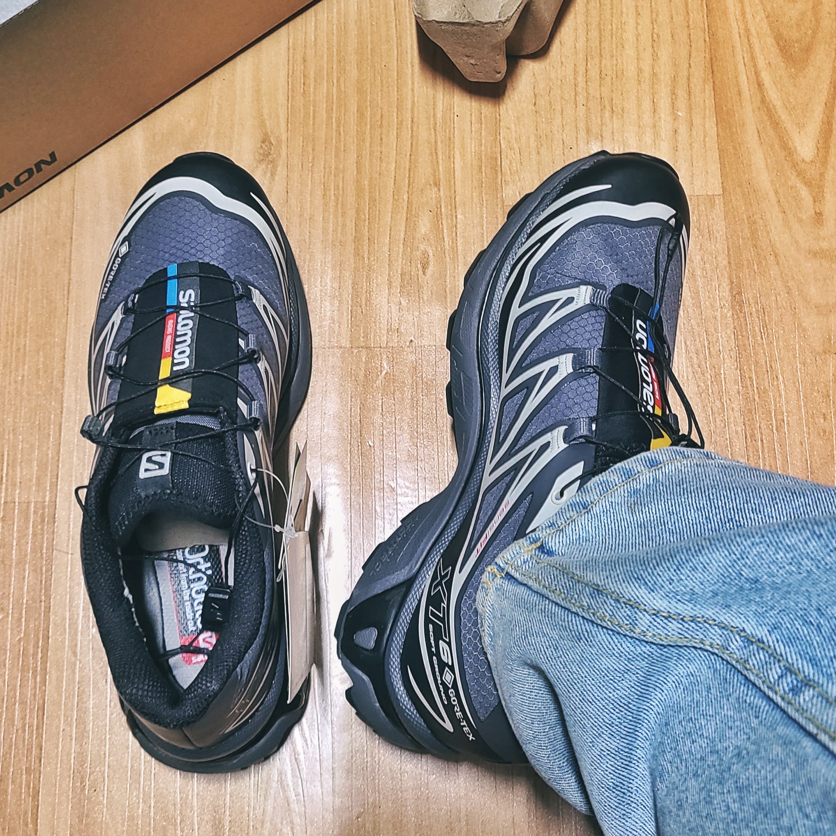 Salomon XT-6 Gore-Tex Black Ebony 착용 스타일