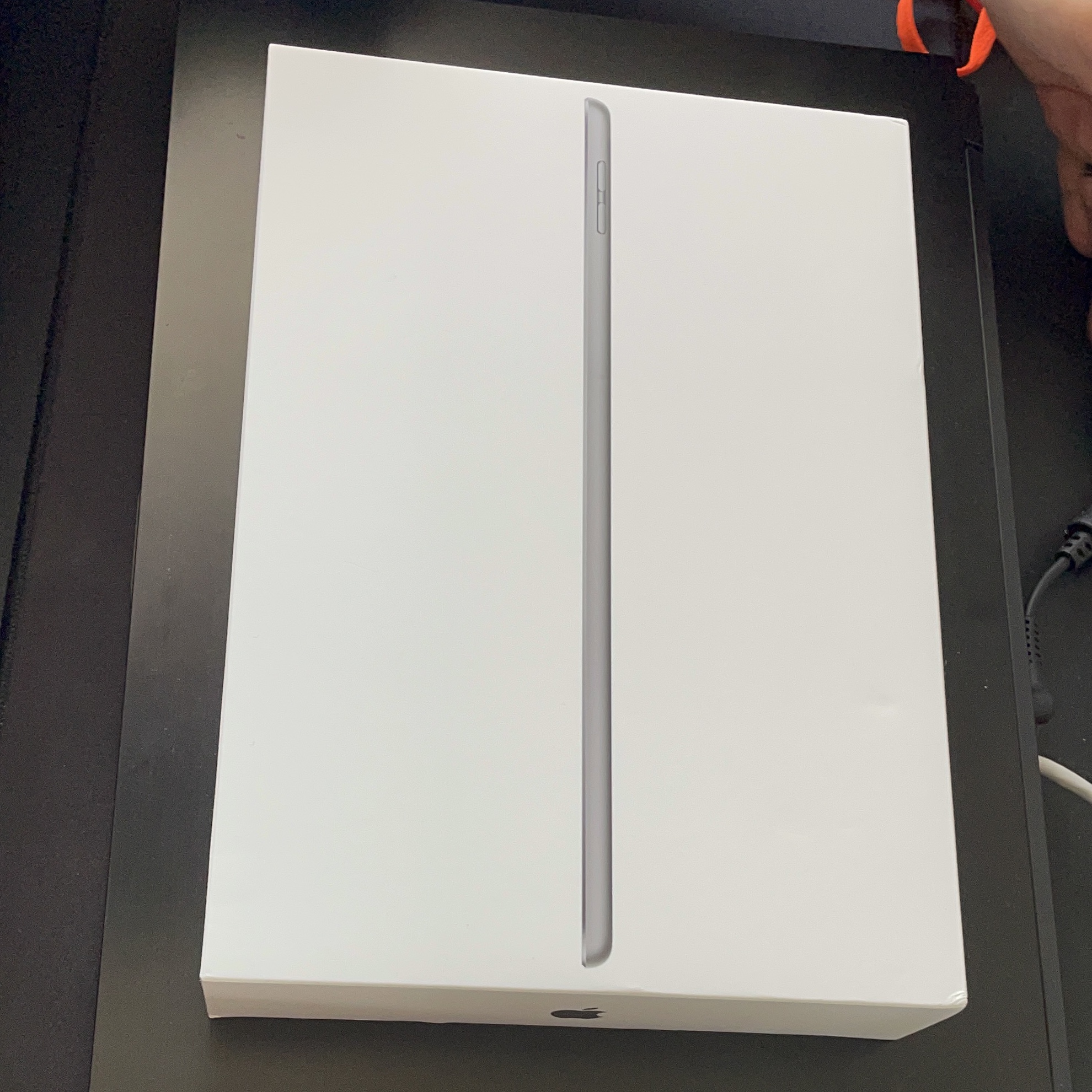 Apple iPad 9th Gen Wifi 64GB Space Gray (Korean Ver.) 착용 스타일