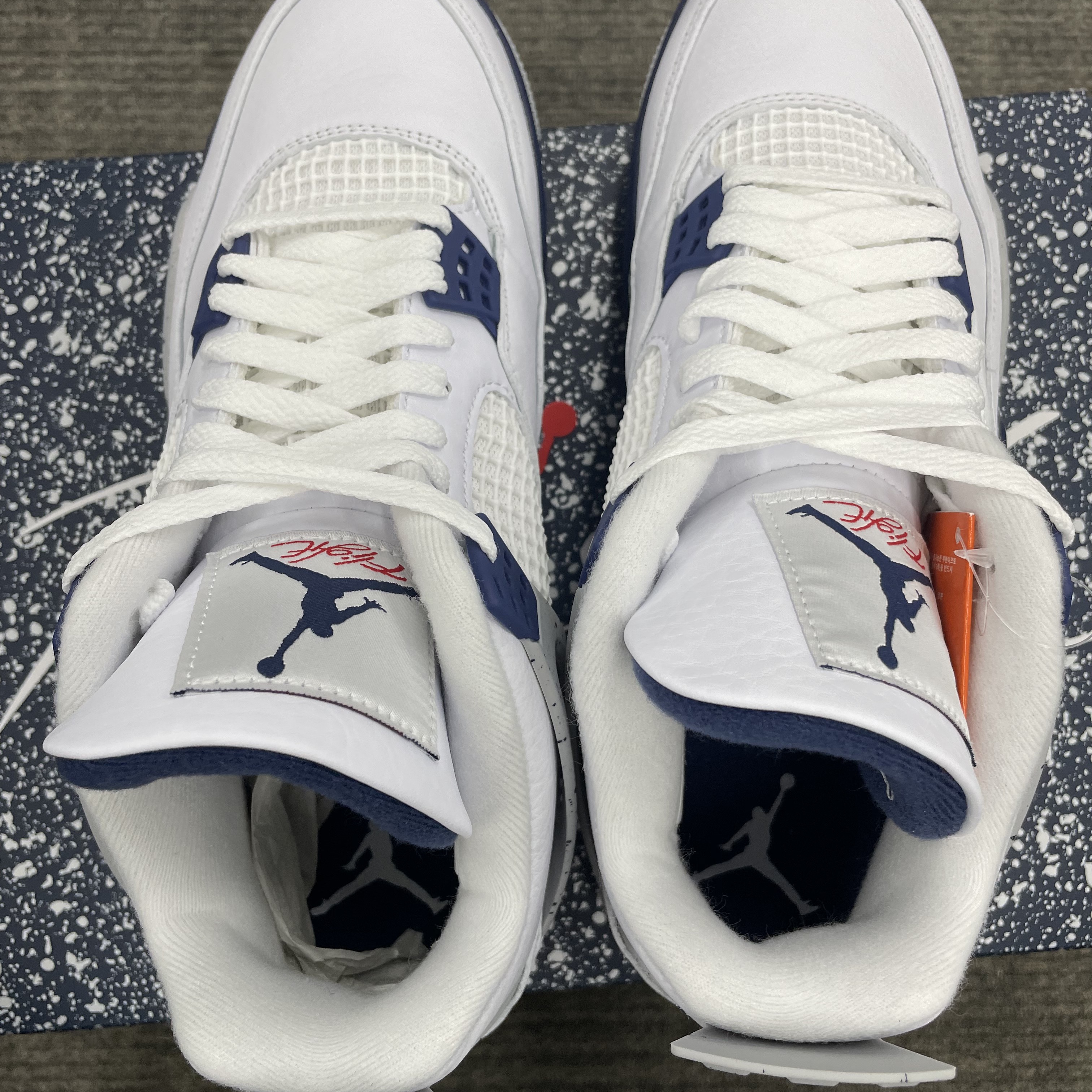 Jordan 4 Retro Midnight Navy 착용 스타일 - 4
