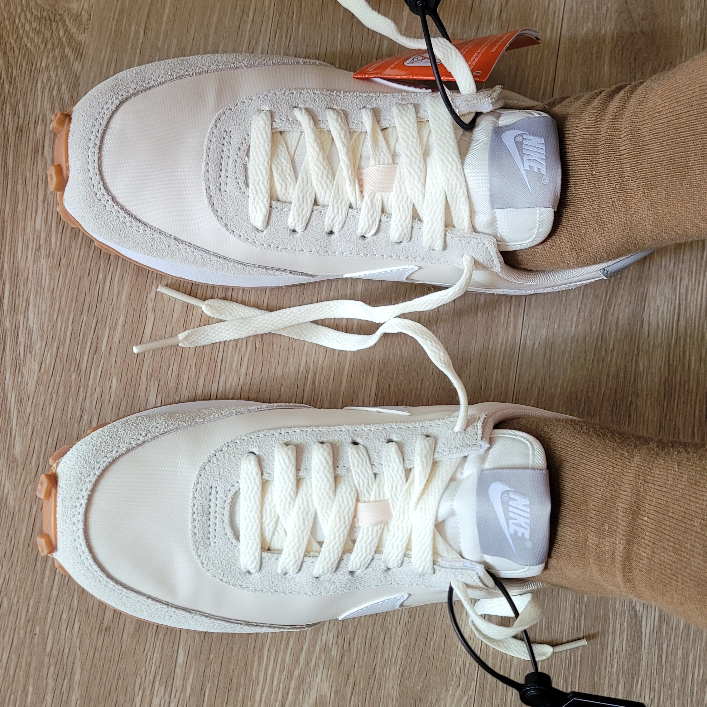 (W) Nike Daybreak Summit White 착용 스타일
