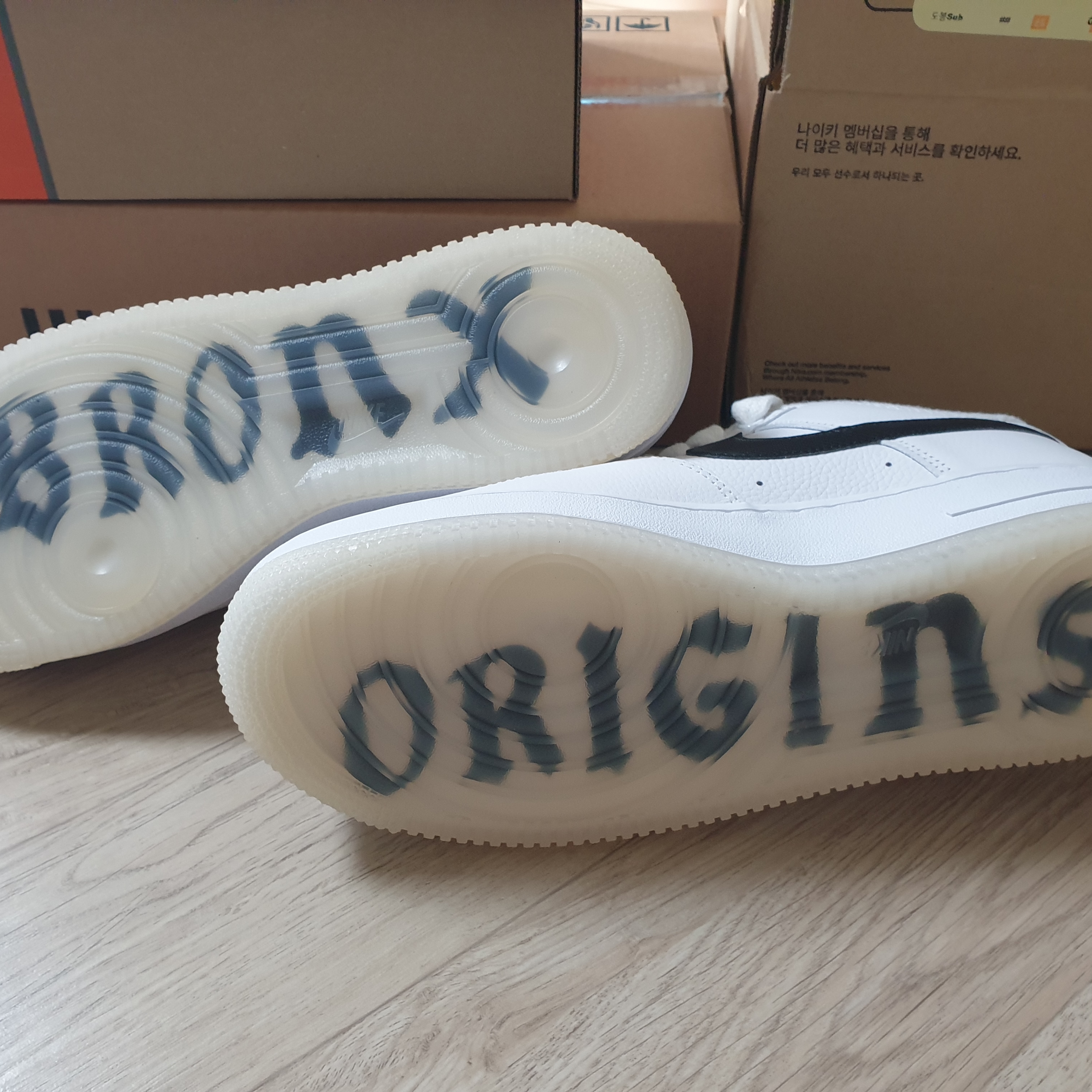 Nike Air Force 1 '07 PRM Bronx Origins 착용 스타일 - 4