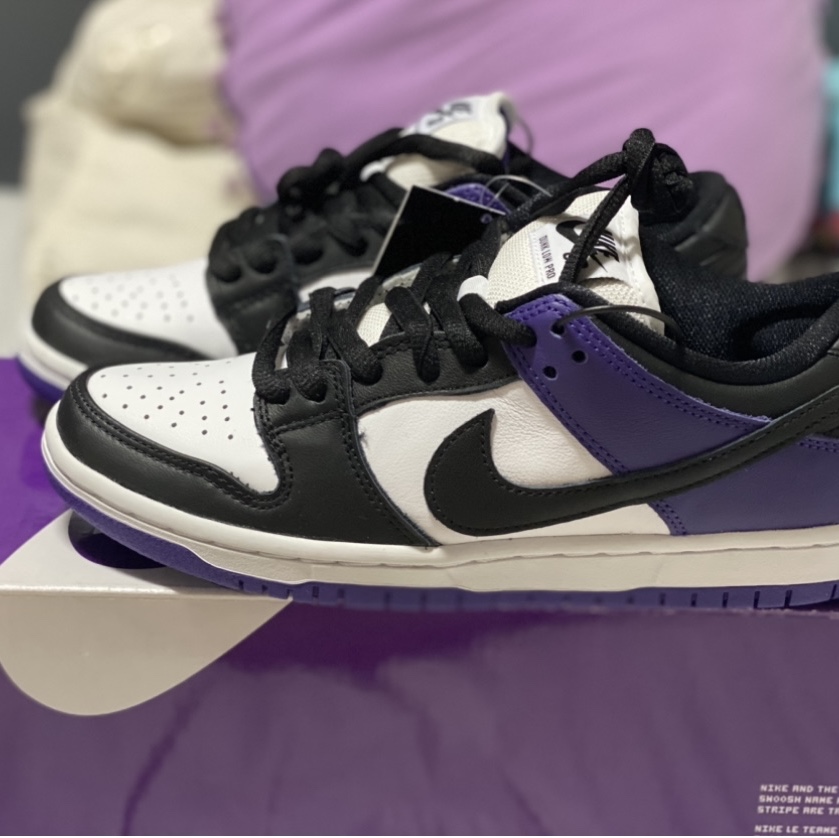 Nike SB Dunk Low Pro Court Purple 착용 스타일 - 3