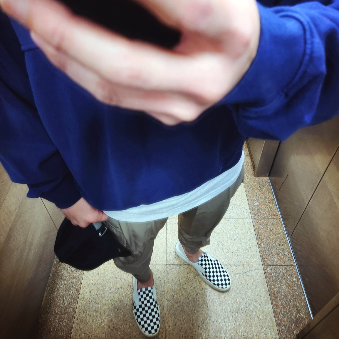 Vans Checkerboard Comfycush One Marshmallow 착용 스타일 - 1