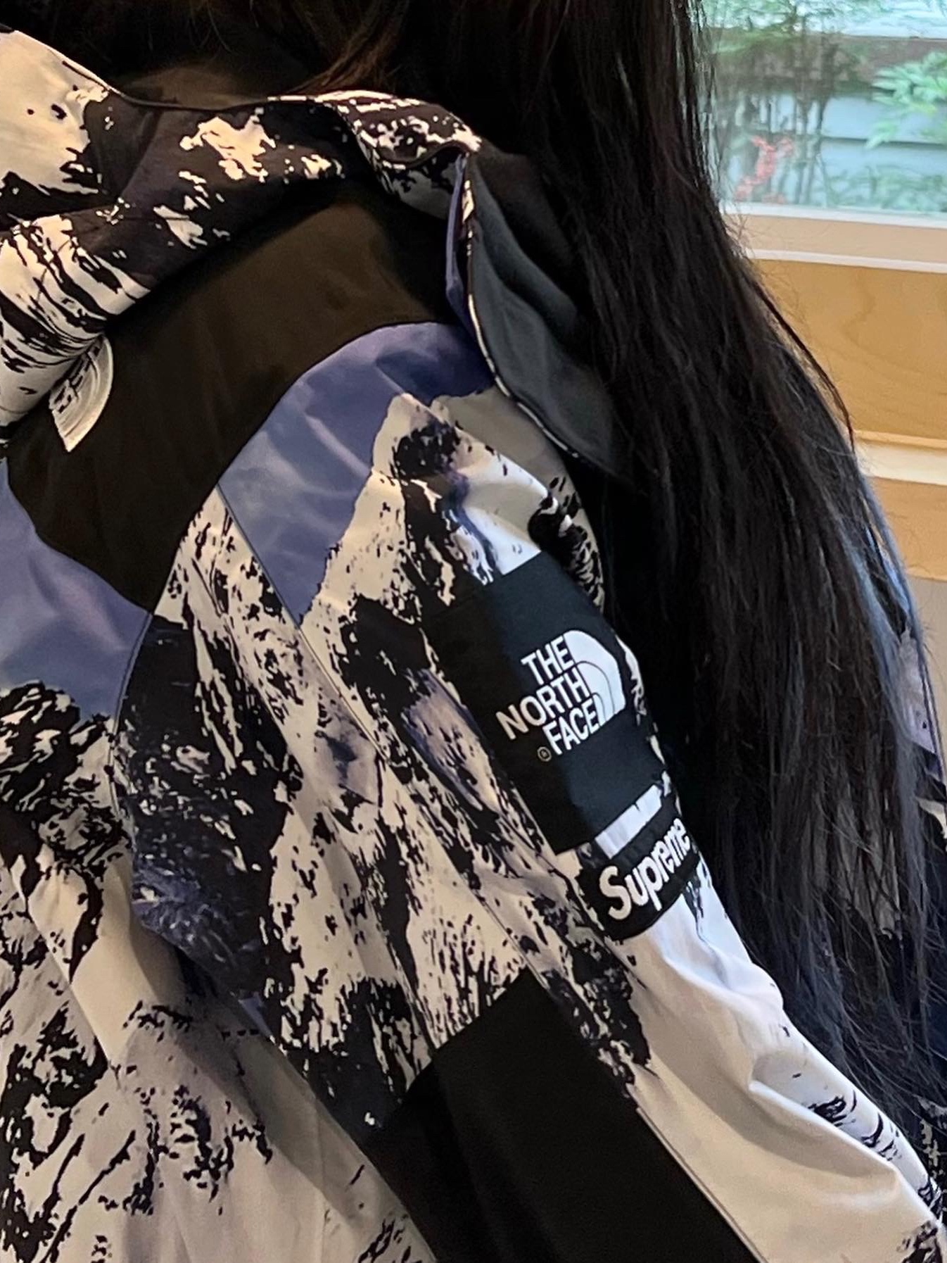 Supreme x The North Face Mountain Parka Blue White - 17FW 착용 스타일 - 2