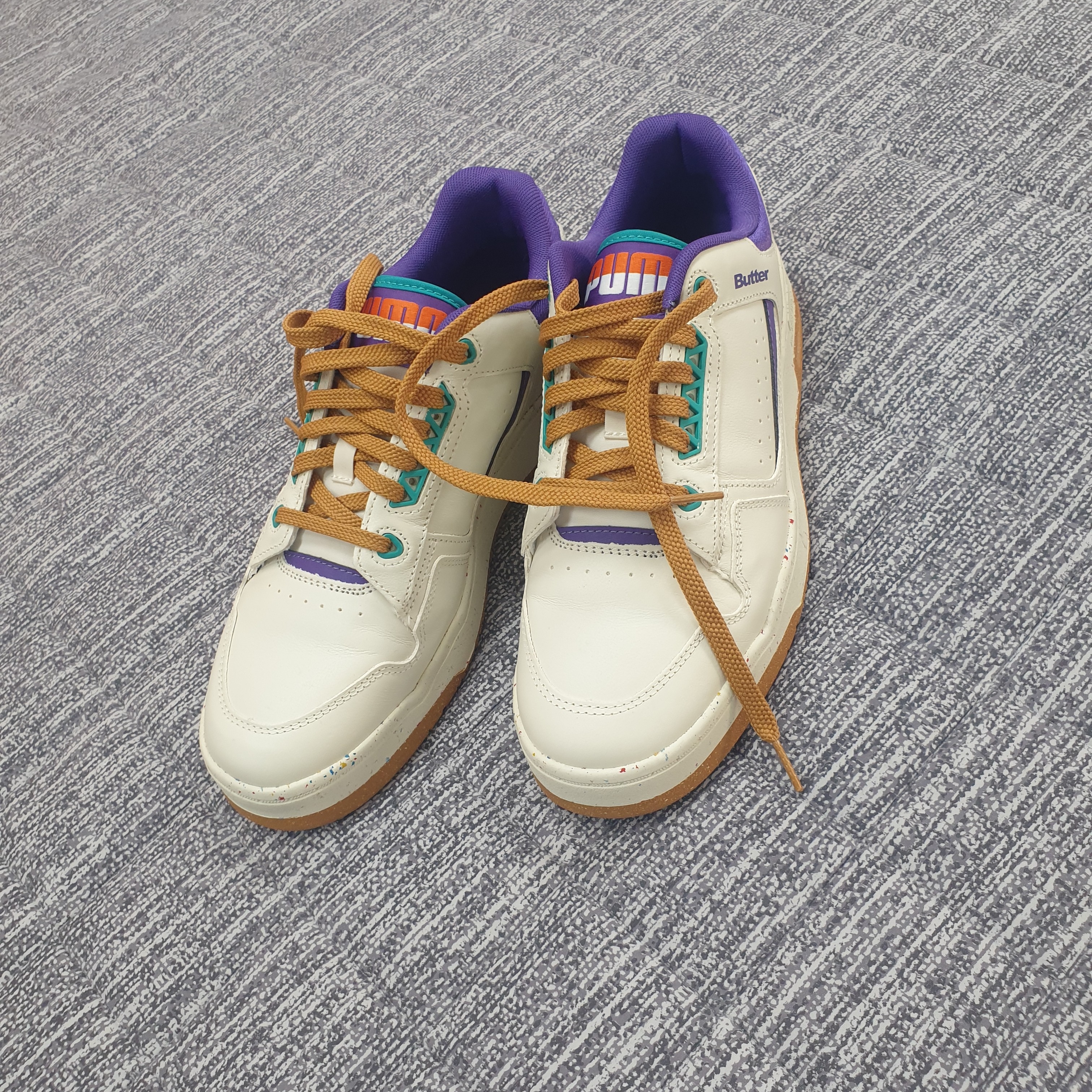 Puma x Butter Goods Slipstream Low Leather Whisper White 착용 스타일 - 3