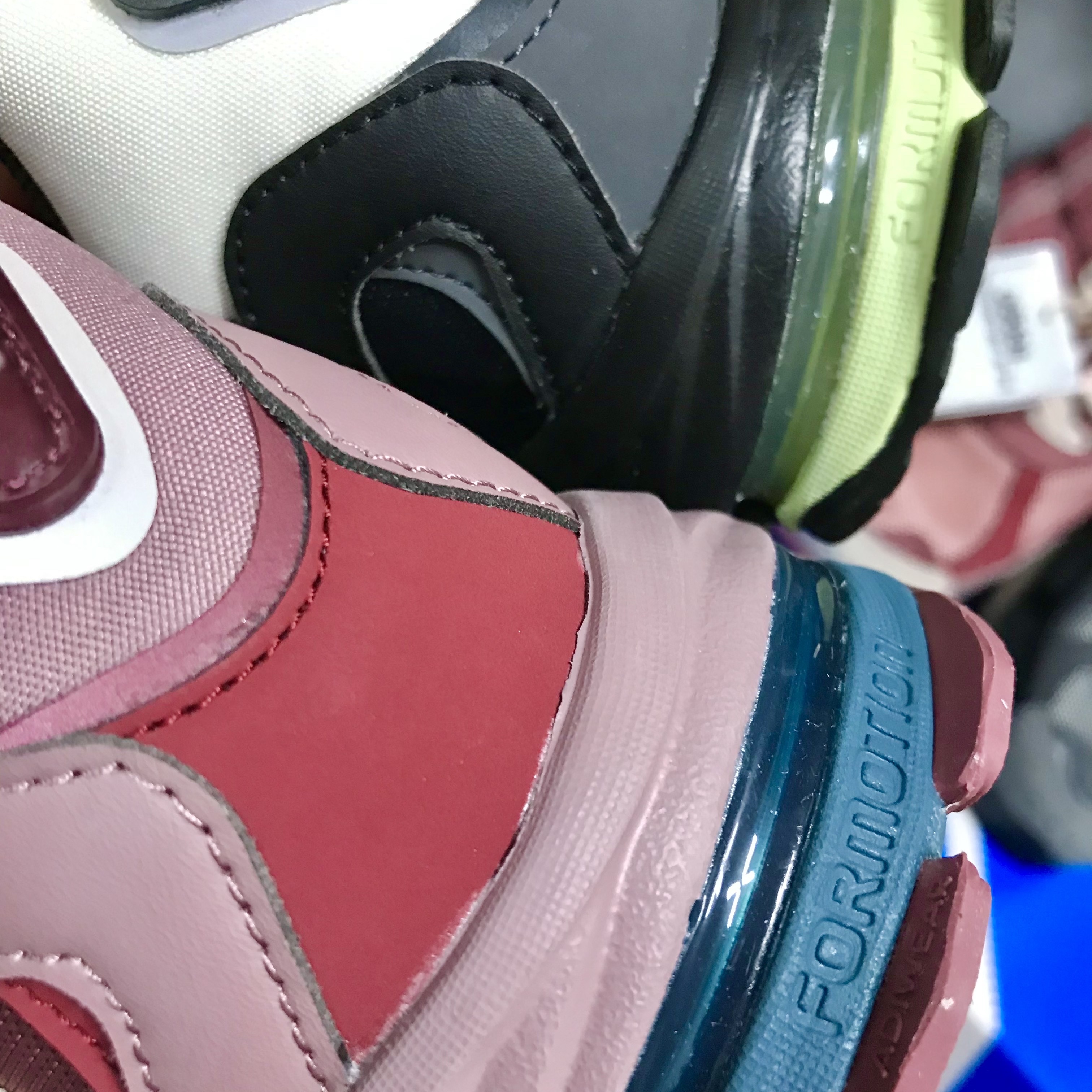 Adidas x Song for the Mute Shadowturf Purple Burgundy, Adidas x Song for the Mute Shadowturf Core Black Night Grey 착용 스타일 - 2