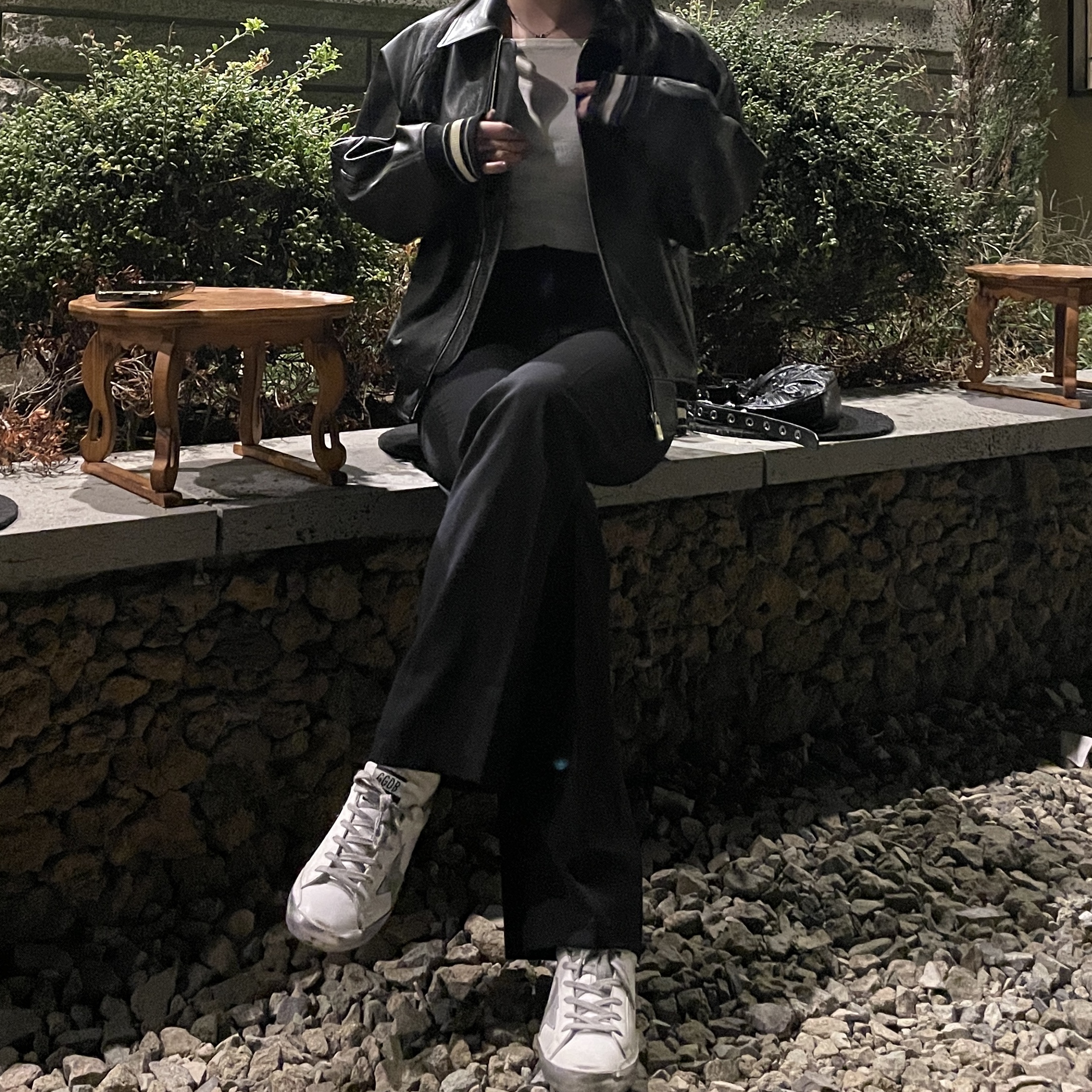 (W) Golden Goose Superstar White Silver Heel Tab Sneakers, Balenciaga Arena Lambskin Le Cagole XS Shoulder Bag Black 착용 스타일