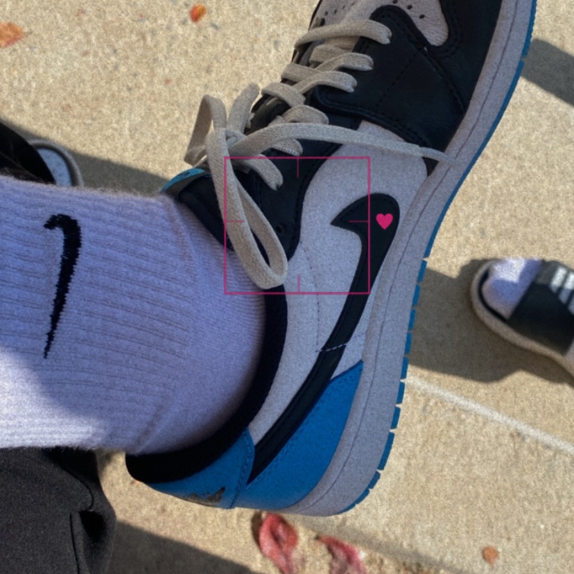 Jordan 1 Retro Low OG Black and Dark Powder Blue 착용 스타일