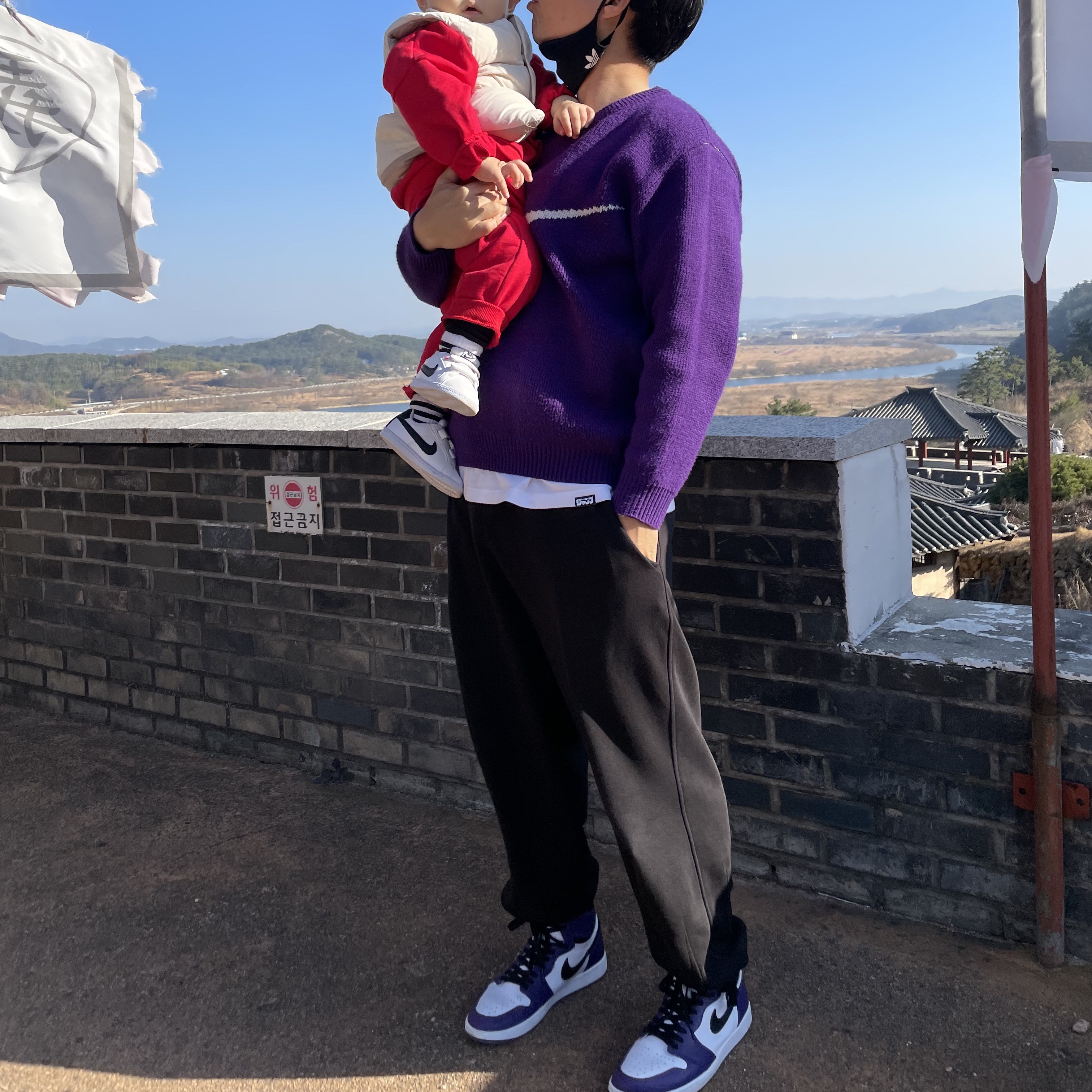 Jordan 1 Retro High OG Court Purple 2020, Supreme x Nike Swoosh Sweater Purple - 19SS 착용 스타일 - 1