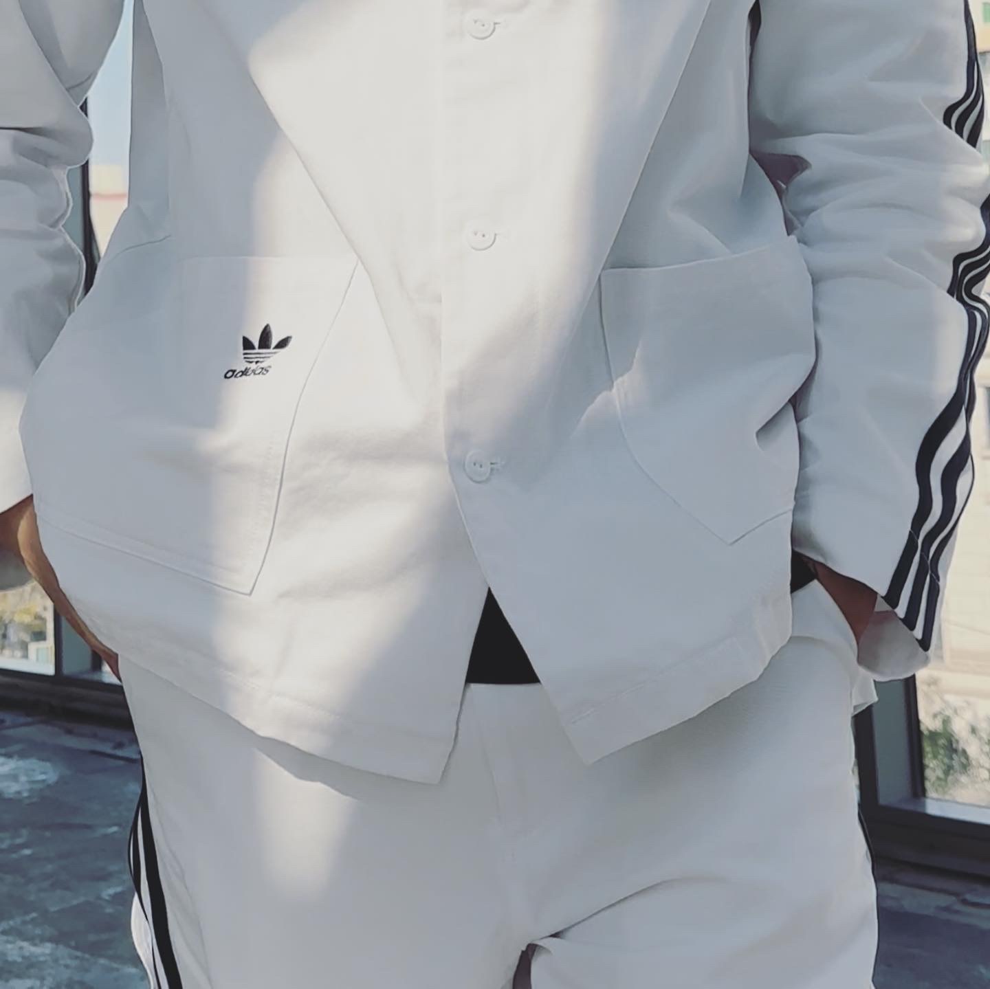 Adidas x Prada Superstar White Black 착용 스타일 - 4