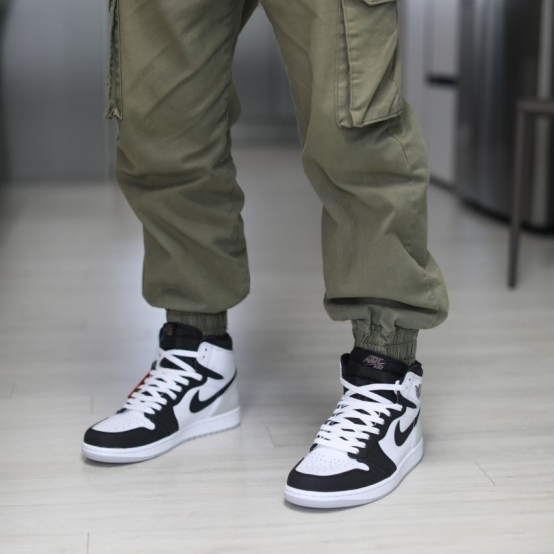 Jordan 1 Retro High OG Bleached Coral 착용 스타일