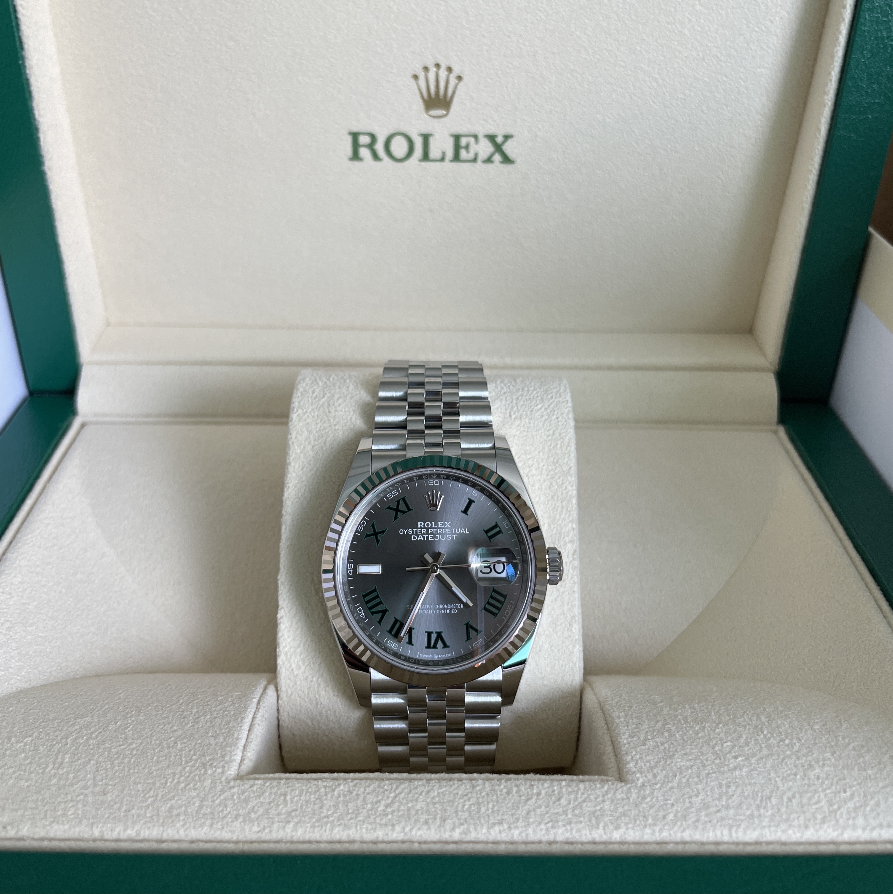 Rolex Datejust 36mm 126234 Slate Roman Jubilee 착용 스타일