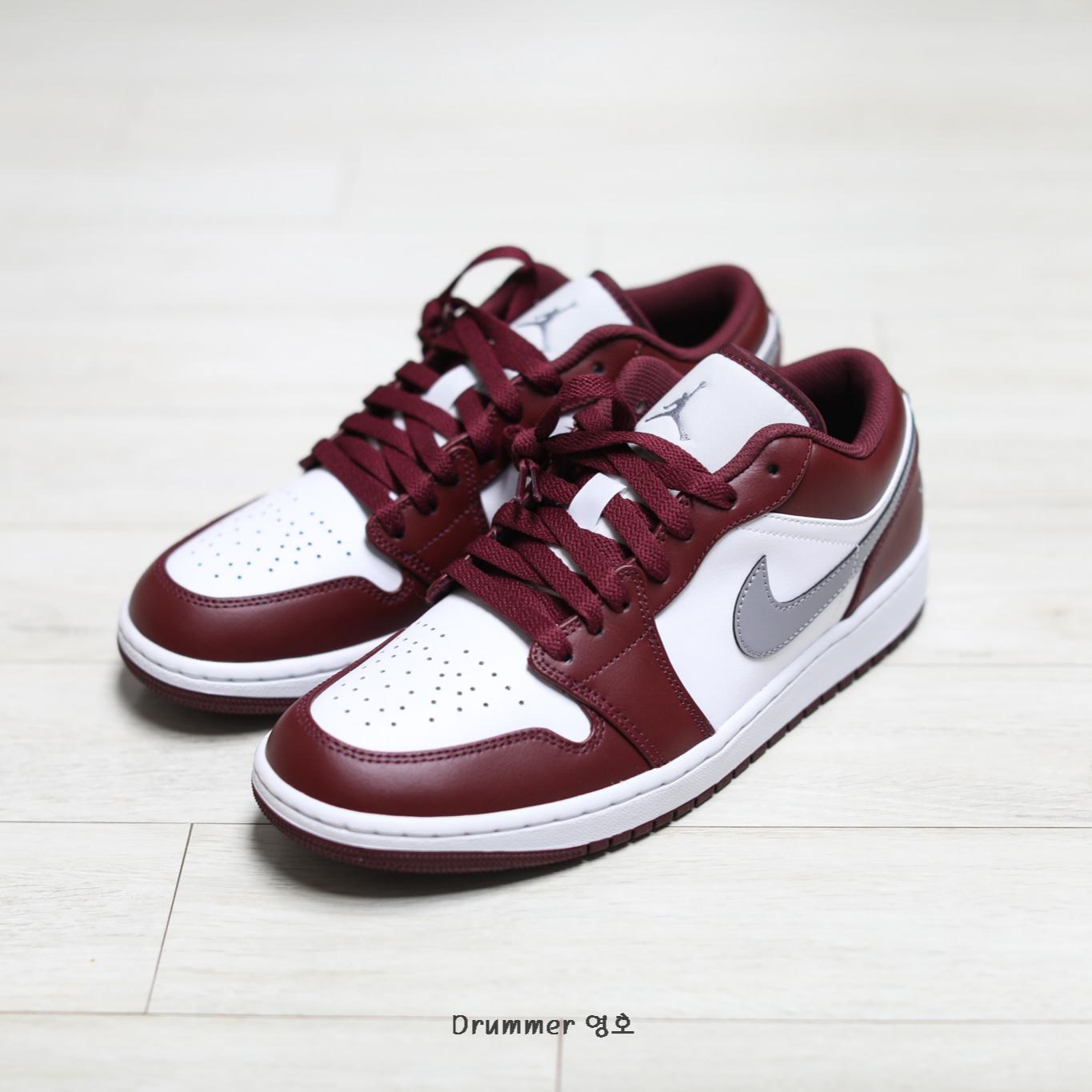 Jordan 1 Low Cherrywood Red 착용 스타일 - 2
