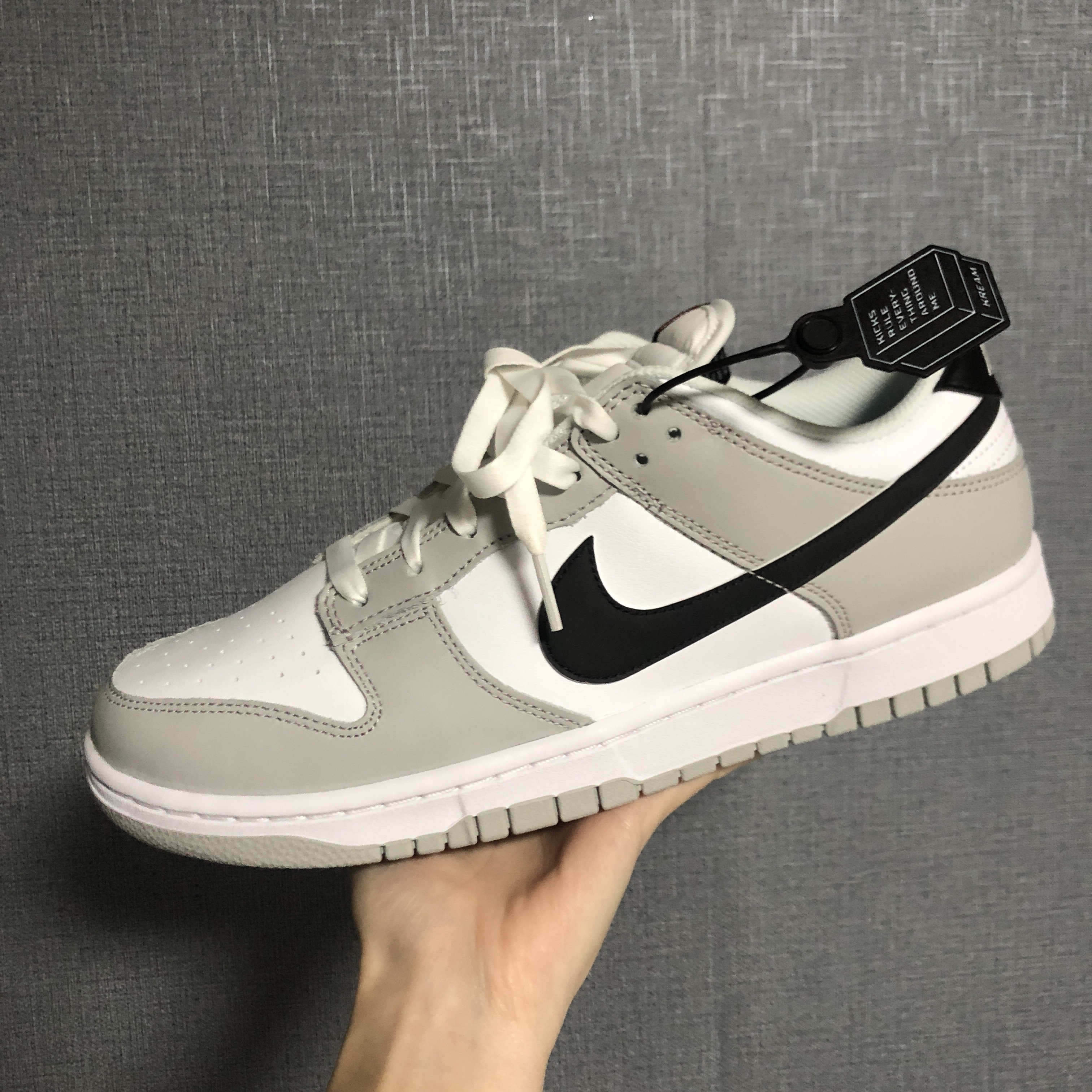 Nike Dunk Low Retro SE Jackpot Grey Fog 착용 스타일