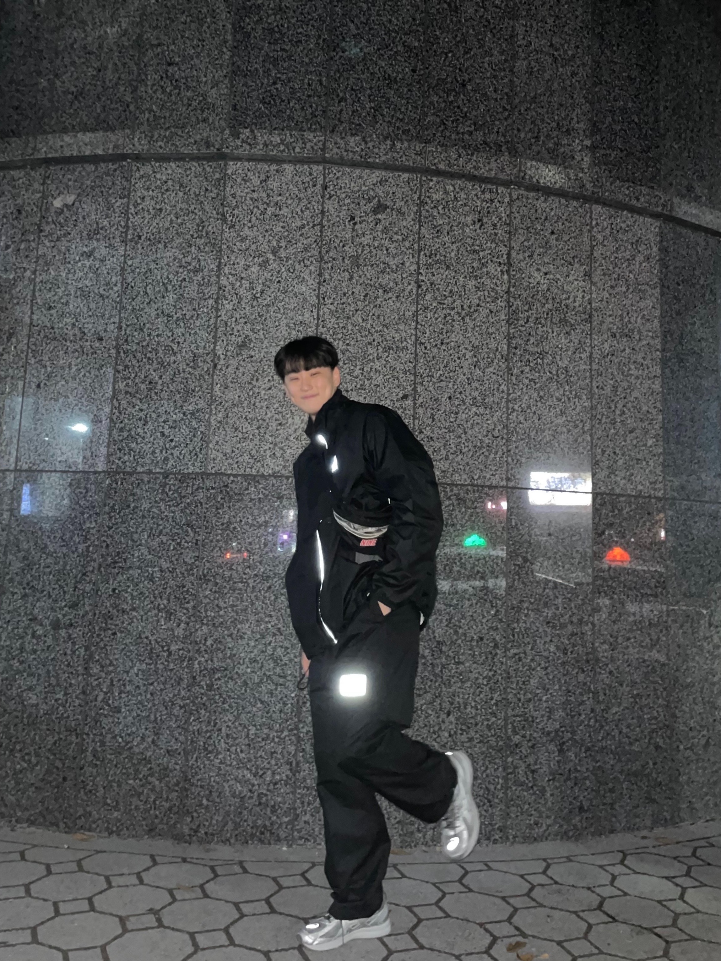 Nike x Stussy NRG FL Storm-Fit Jacket Black (DO5304-010), Nike x Stussy NRG FL Storm-Fit Pants Black (DO7170-010) 착용 스타일 - 2