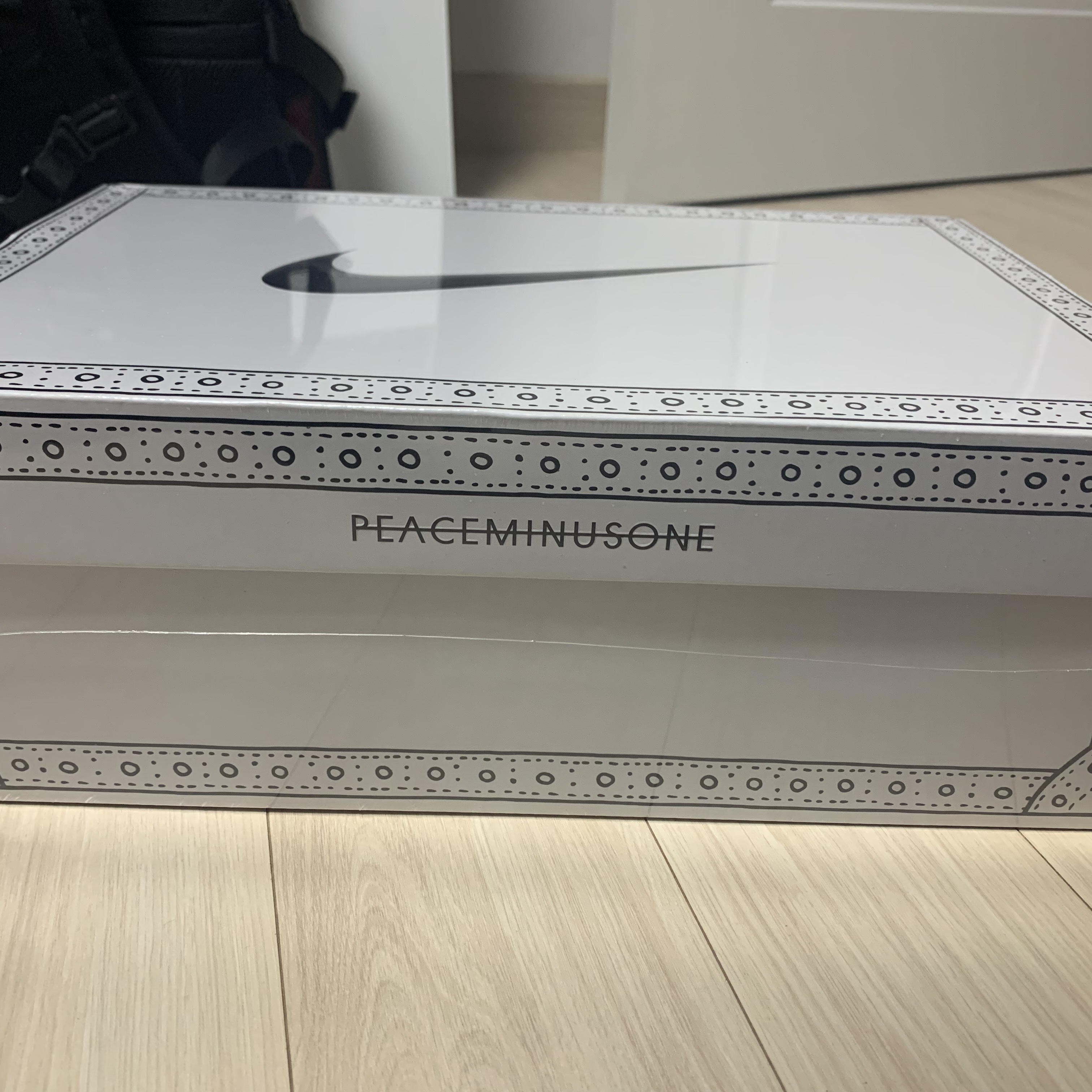 Nike x Peaceminusone Kwondo1 White 착용 스타일 - 5