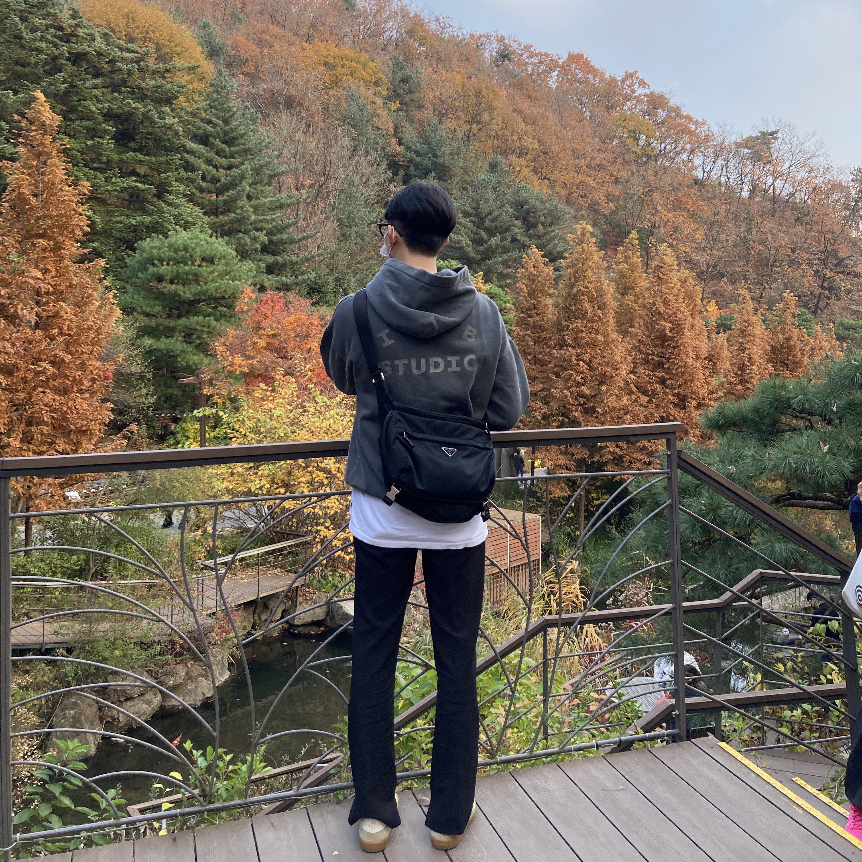 IAB Studio Pigment Hoodie & Sack Black, IAB Studio Pigment Hoodie Black 착용 스타일