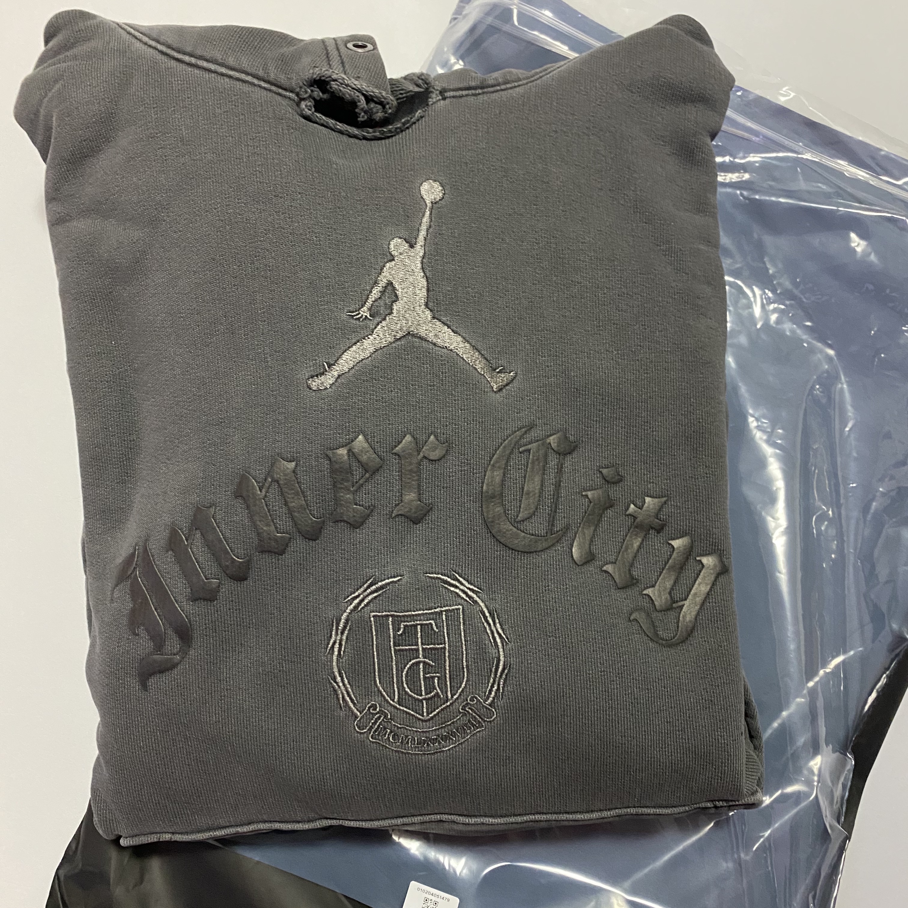 Jordan x Russell Westbrook Honor the Gift Pullover Hoodie - US/EU 착용 스타일