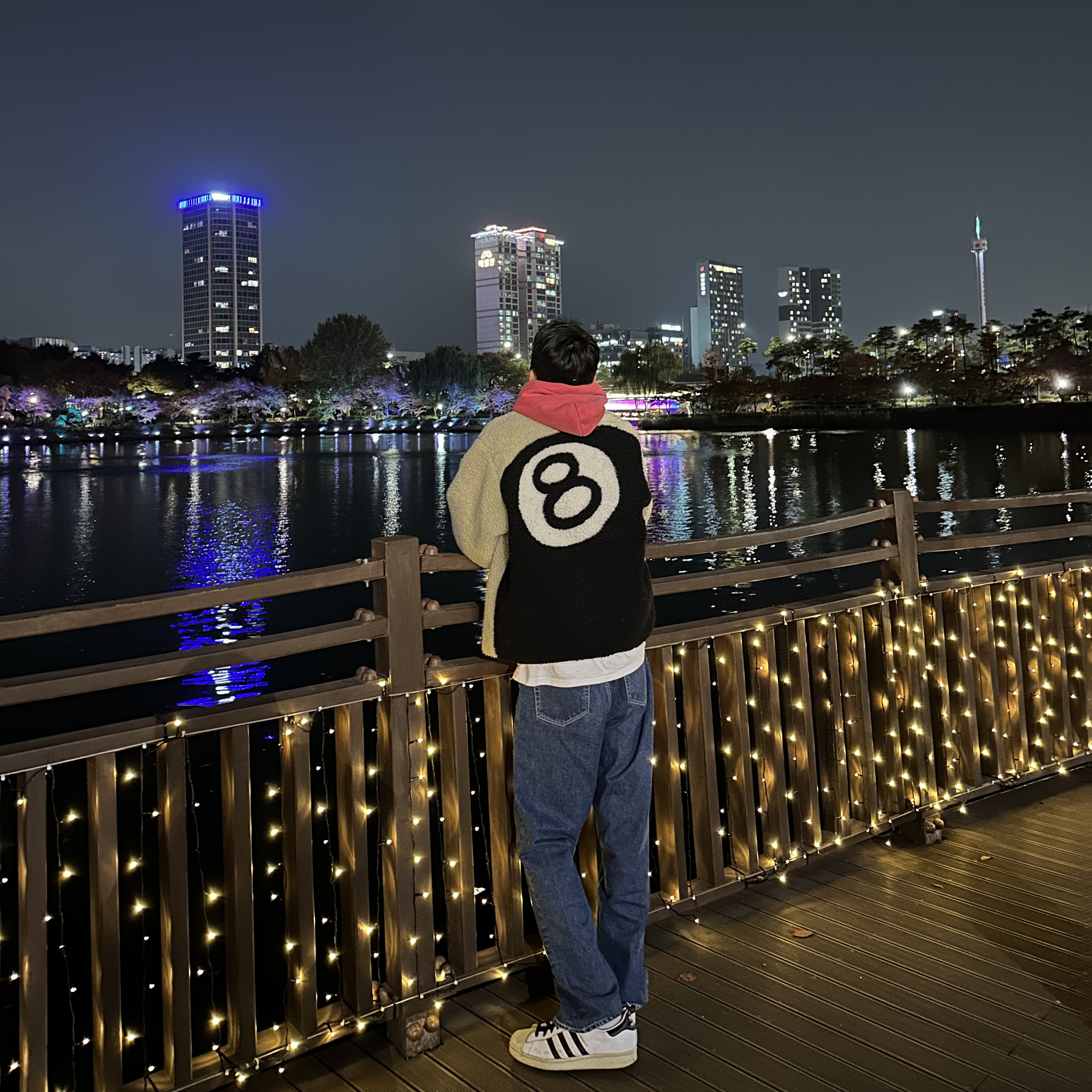 IAB Studio Pigment Hoodie & Sack Coral, Stussy 8 Ball Sherpa Jacket Natural 착용 스타일 - 2