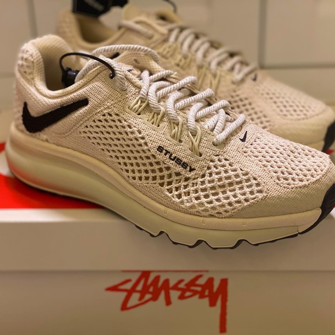 Nike x Stussy Air Max 2013 Fossil 착용 스타일 - 2