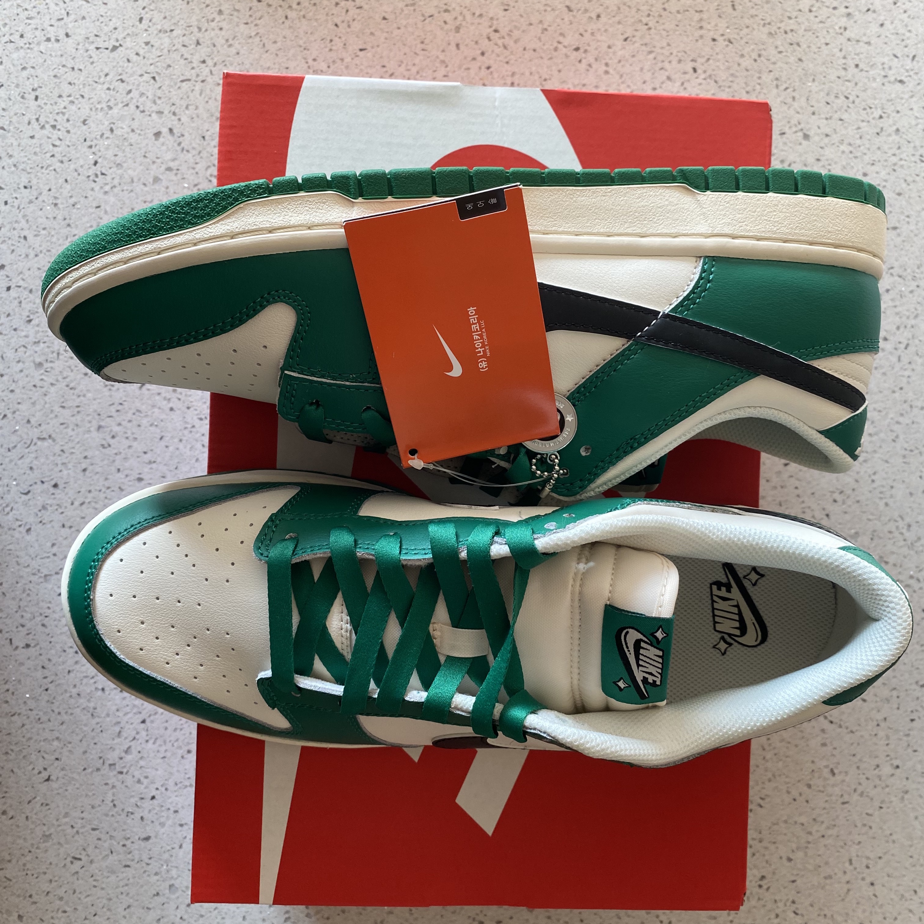 Nike Dunk Low Retro SE Jackpot Malachite 착용 스타일 - 1