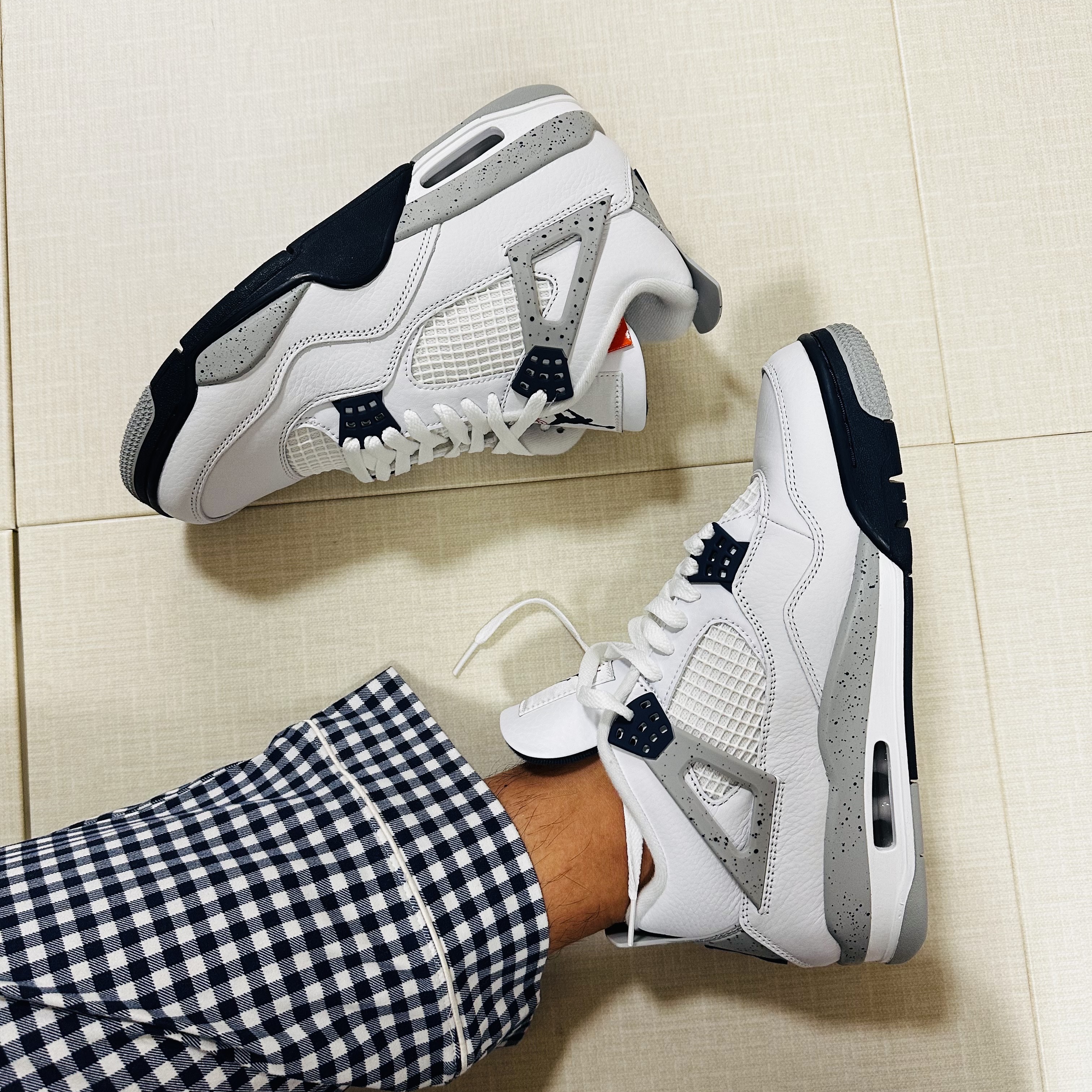 Jordan 4 Retro Midnight Navy 착용 스타일
