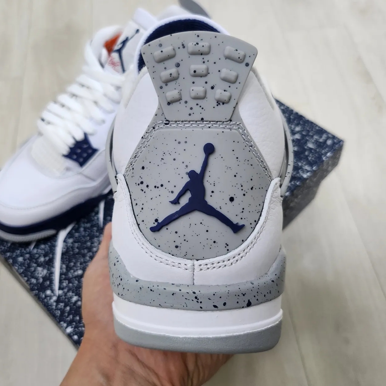 Jordan 4 Retro Midnight Navy 착용 스타일 - 3