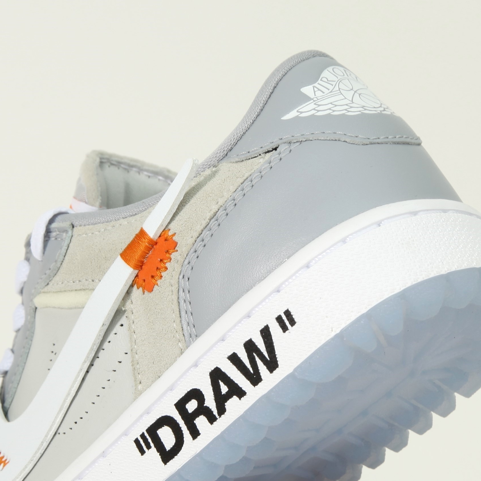 Jordan 1 Low Golf Wolf Grey 착용 스타일 - 2