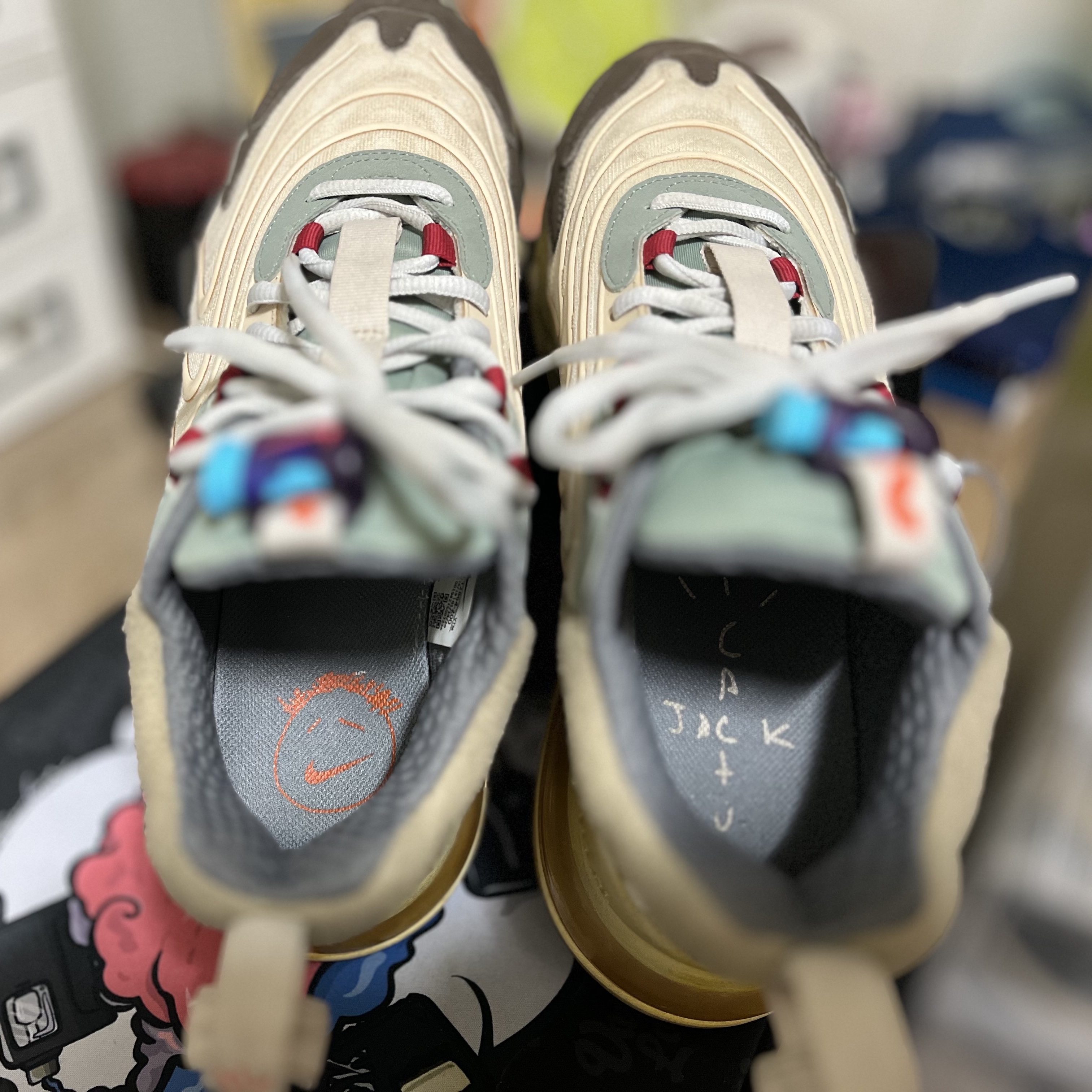 Nike x Travis Scott Air Max 270 React Cactus Trails 착용 스타일 - 4