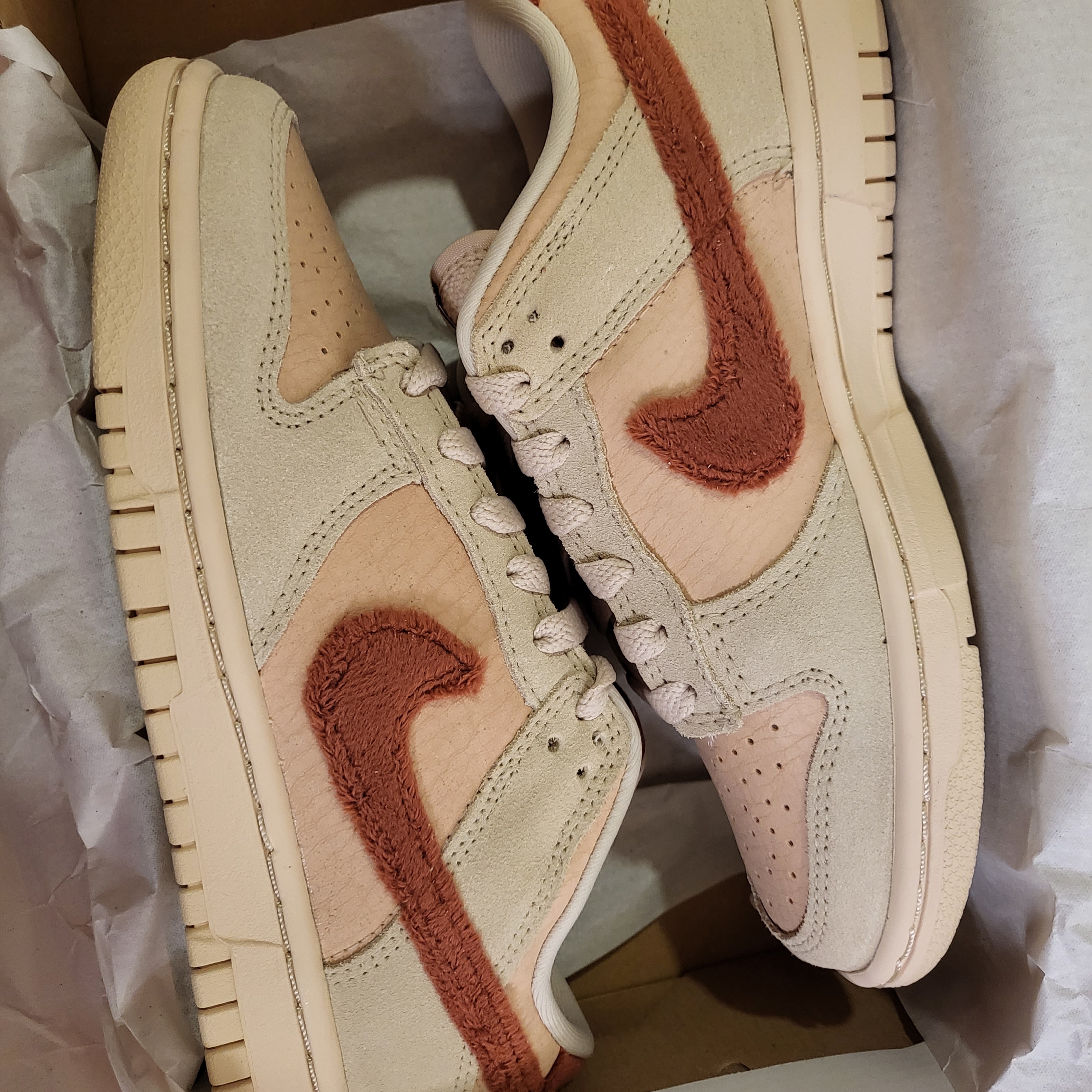 (W) Nike Dunk Low Shimmer Sanddrift 착용 스타일 - 4