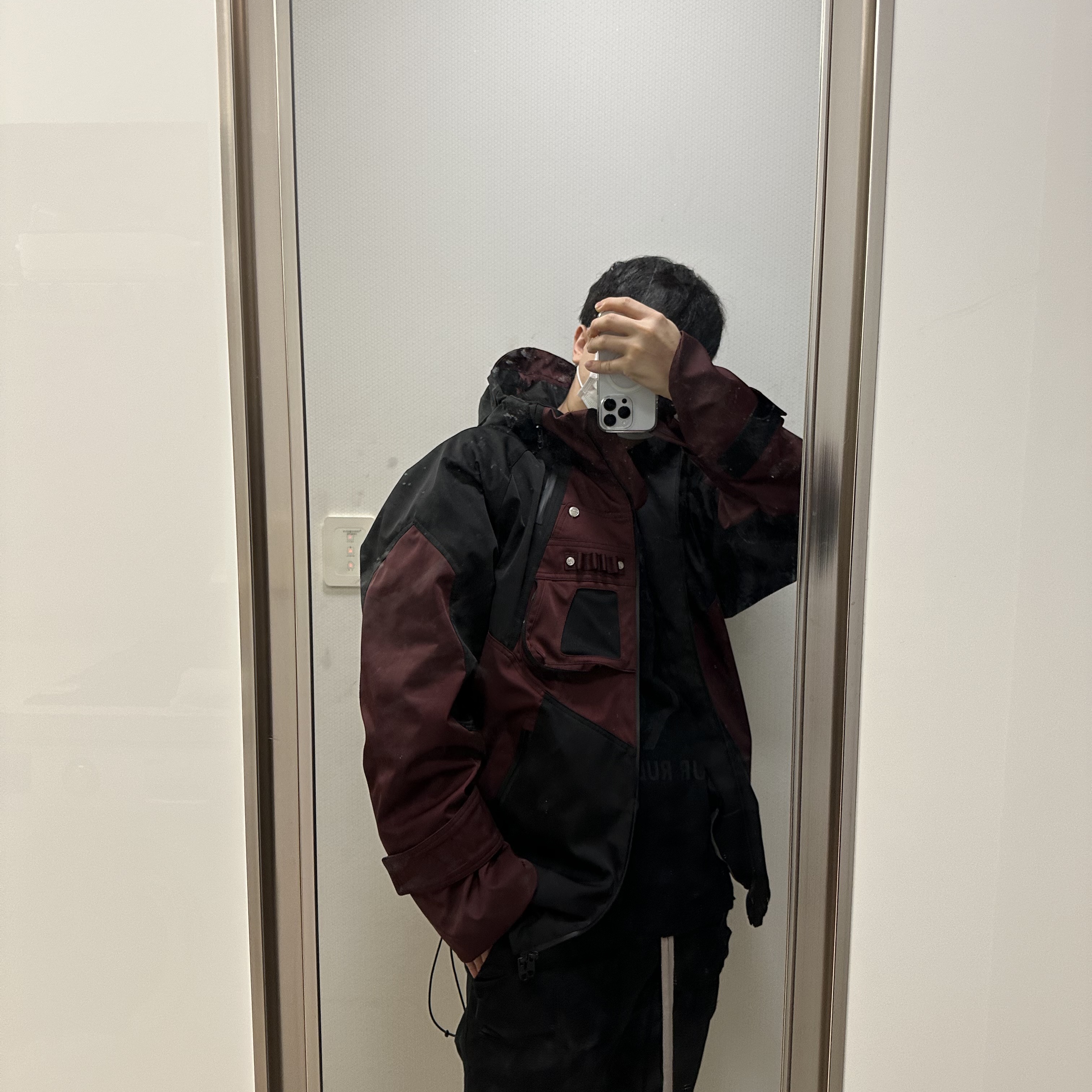 Undermycar Kame Multi Zip Turtle Shell Parka Hot Rod - 22FW, Undermycar Kame Multi Zip Turtle Shell Parka Driftwood - 22FW 착용 스타일 - 1