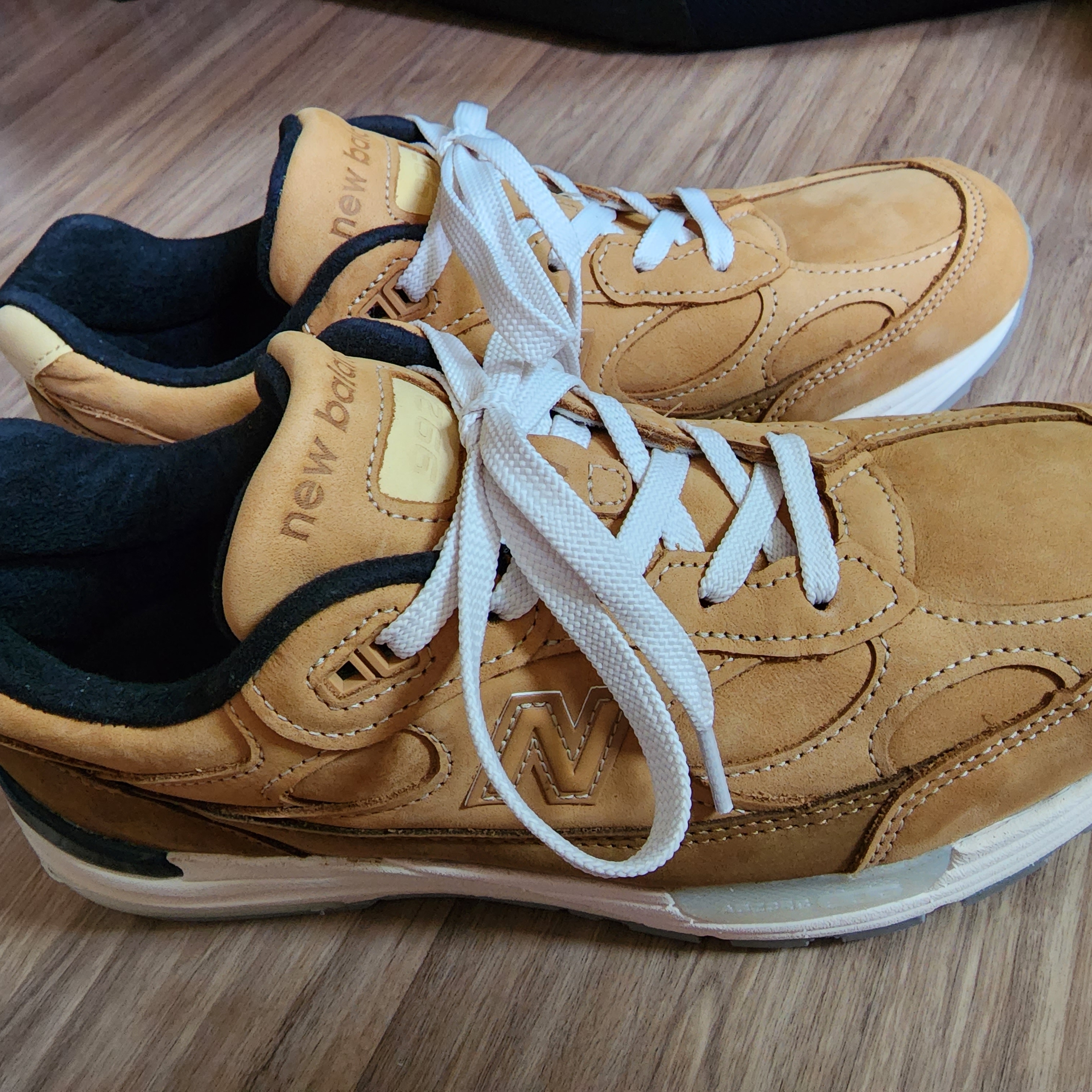 New Balance 992 Made in USA Brown 착용 스타일 - 2