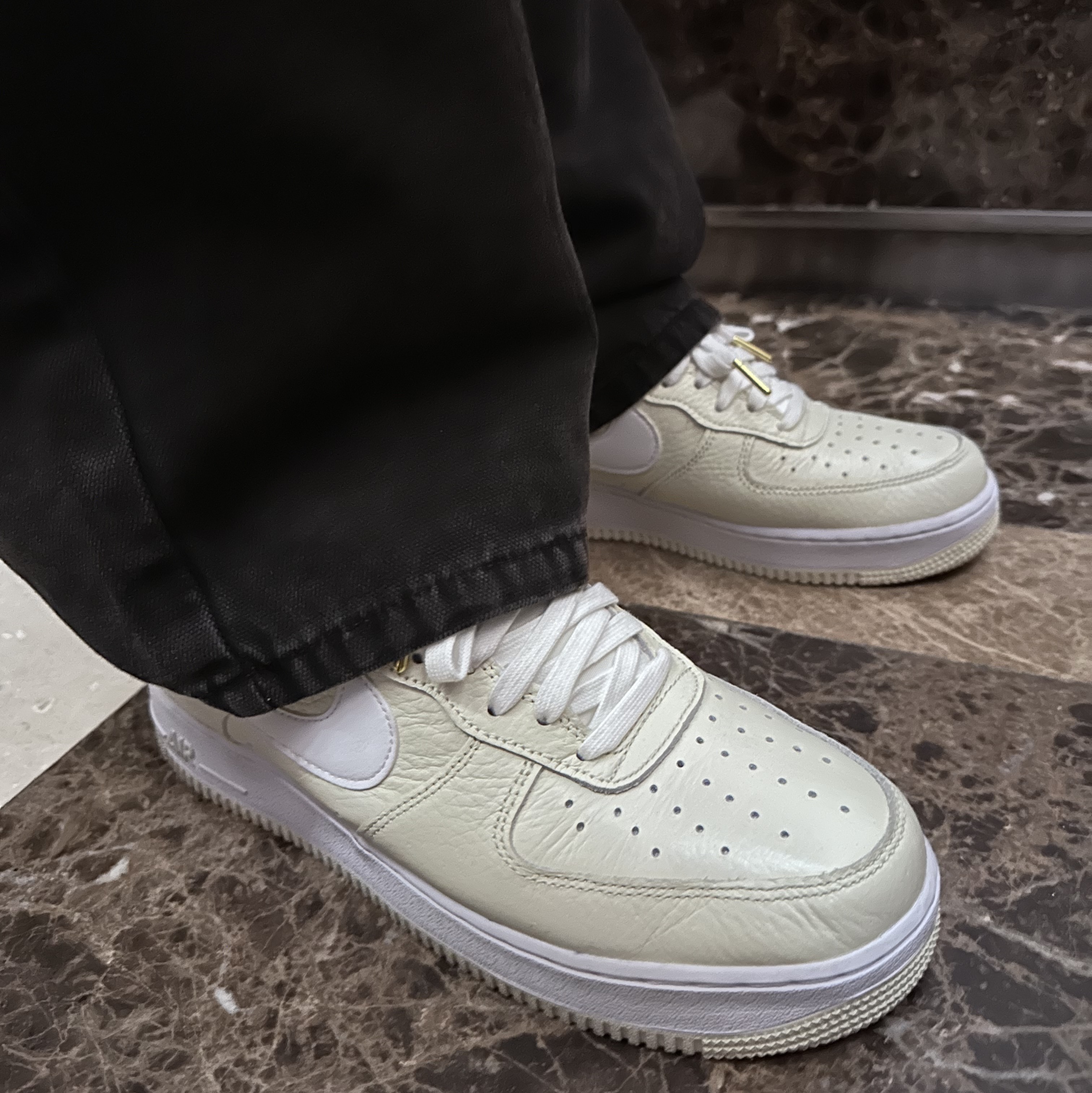 Nike Air Force 1 '07 PRM Popcorn, Stussy Washed Canvas Big OL' Jean Black 착용 스타일 - 4