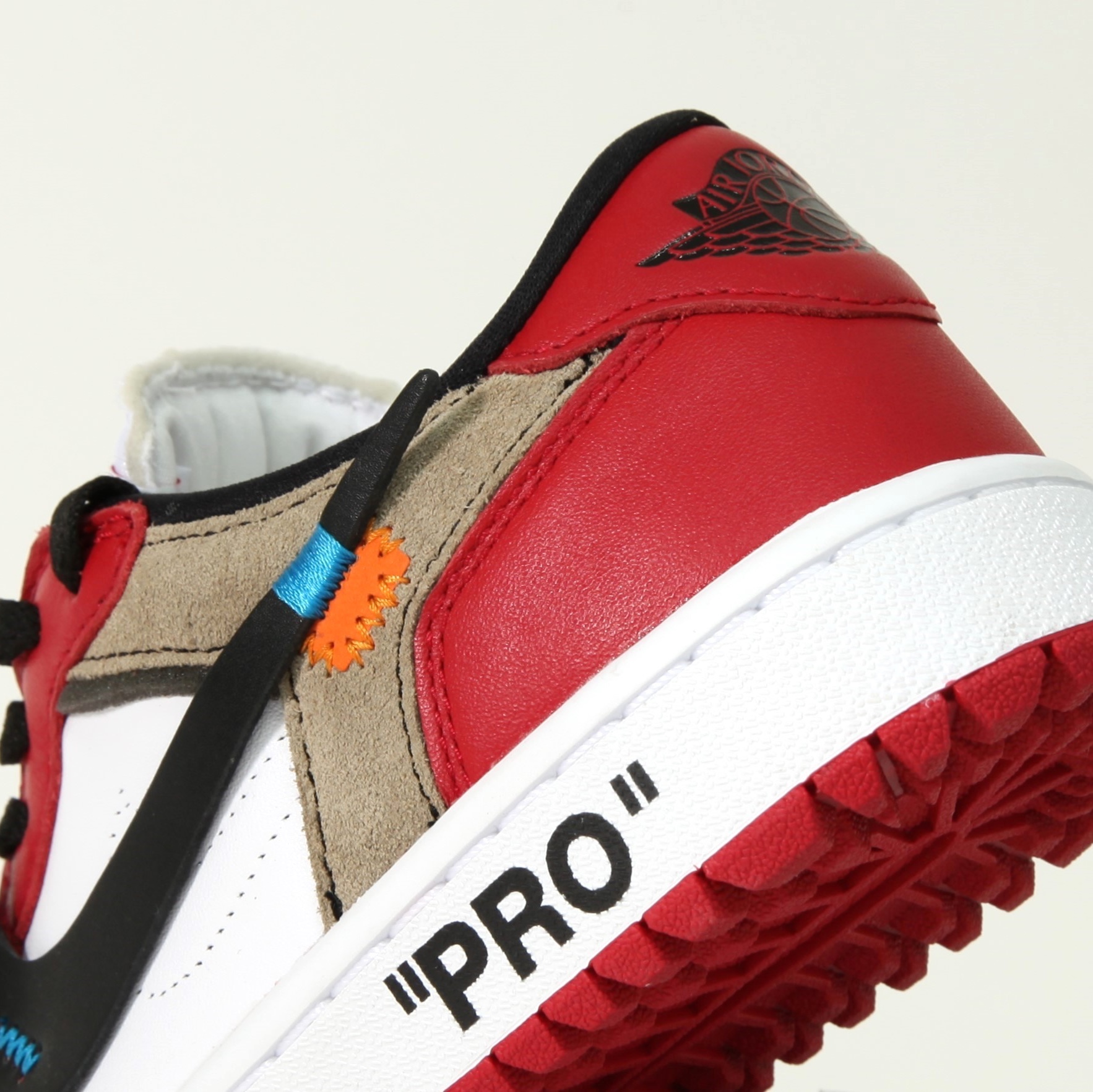 Jordan 1 Low Golf Chicago 착용 스타일 - 2