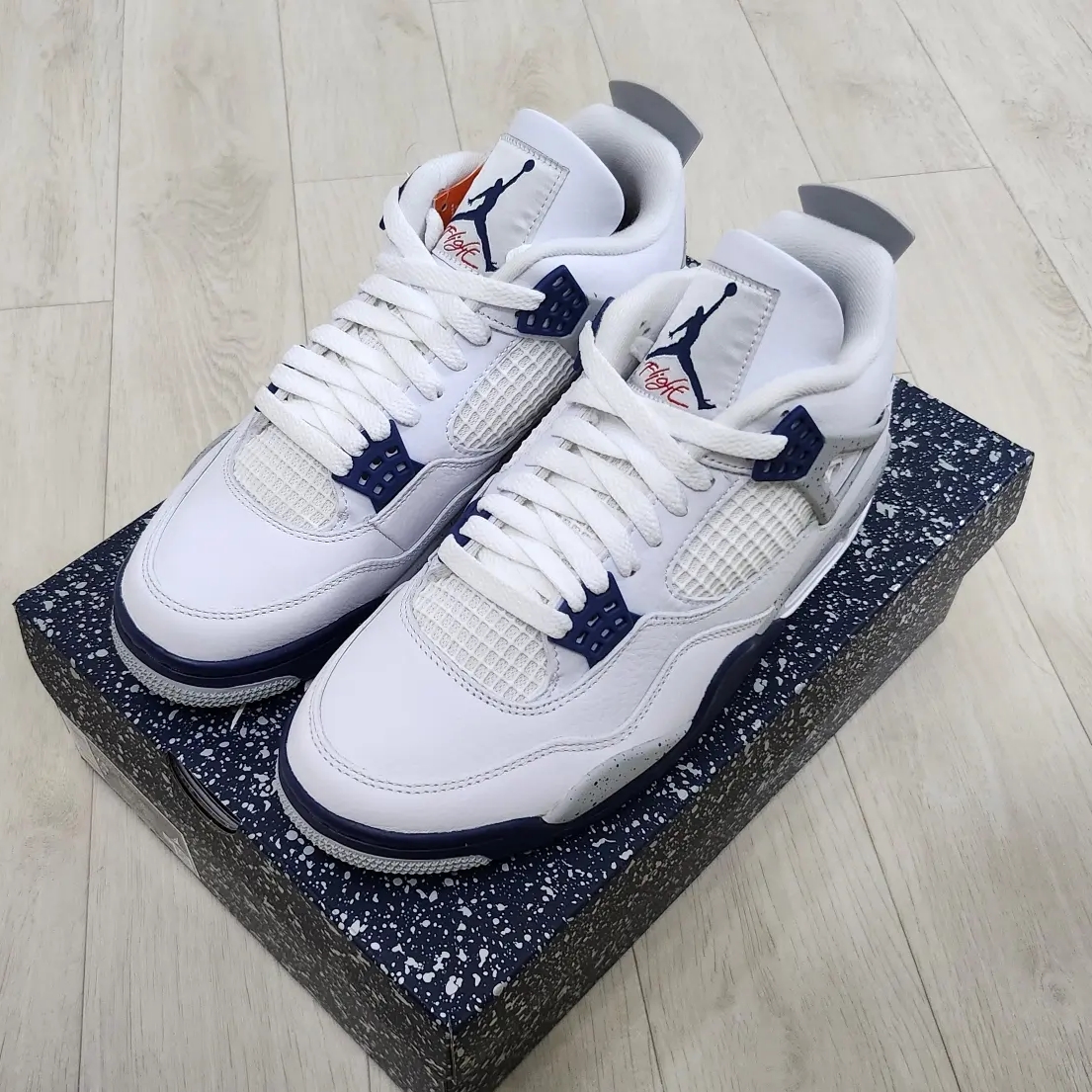 Jordan 4 Retro Midnight Navy 착용 스타일 - 2