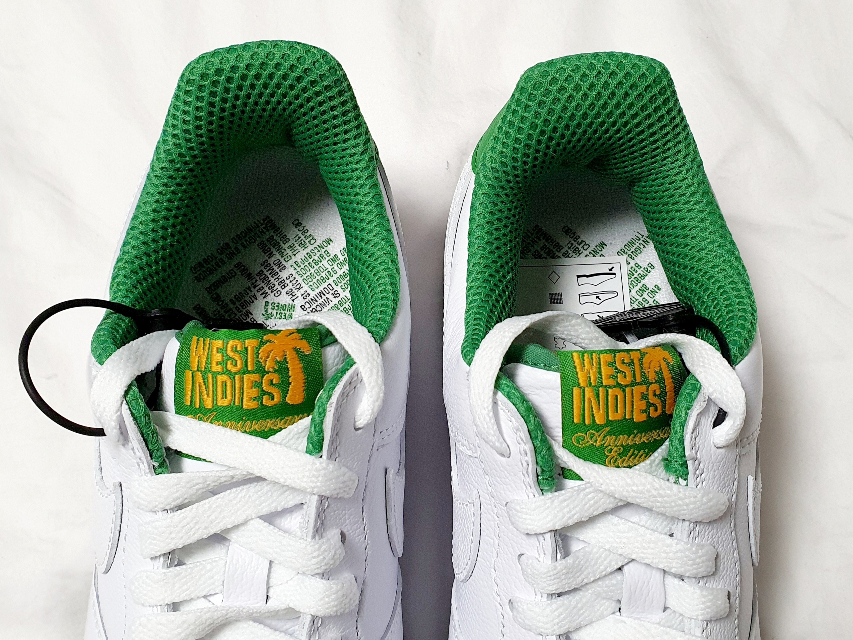 Nike Air Force 1 Low Retro QS West Indies Classic Green 착용 스타일 - 2