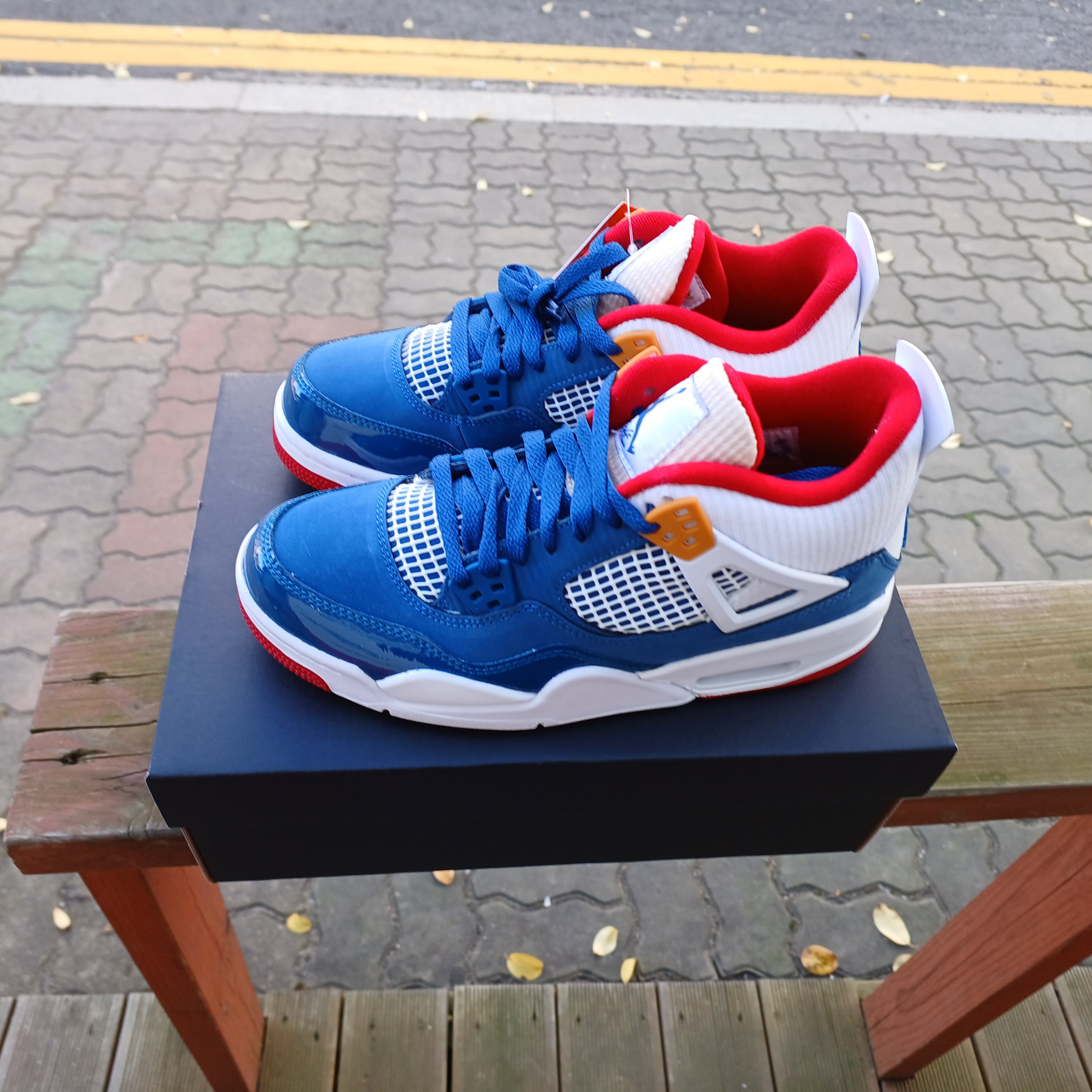 (GS) Jordan 4 Retro French Blue 착용 스타일 - 1