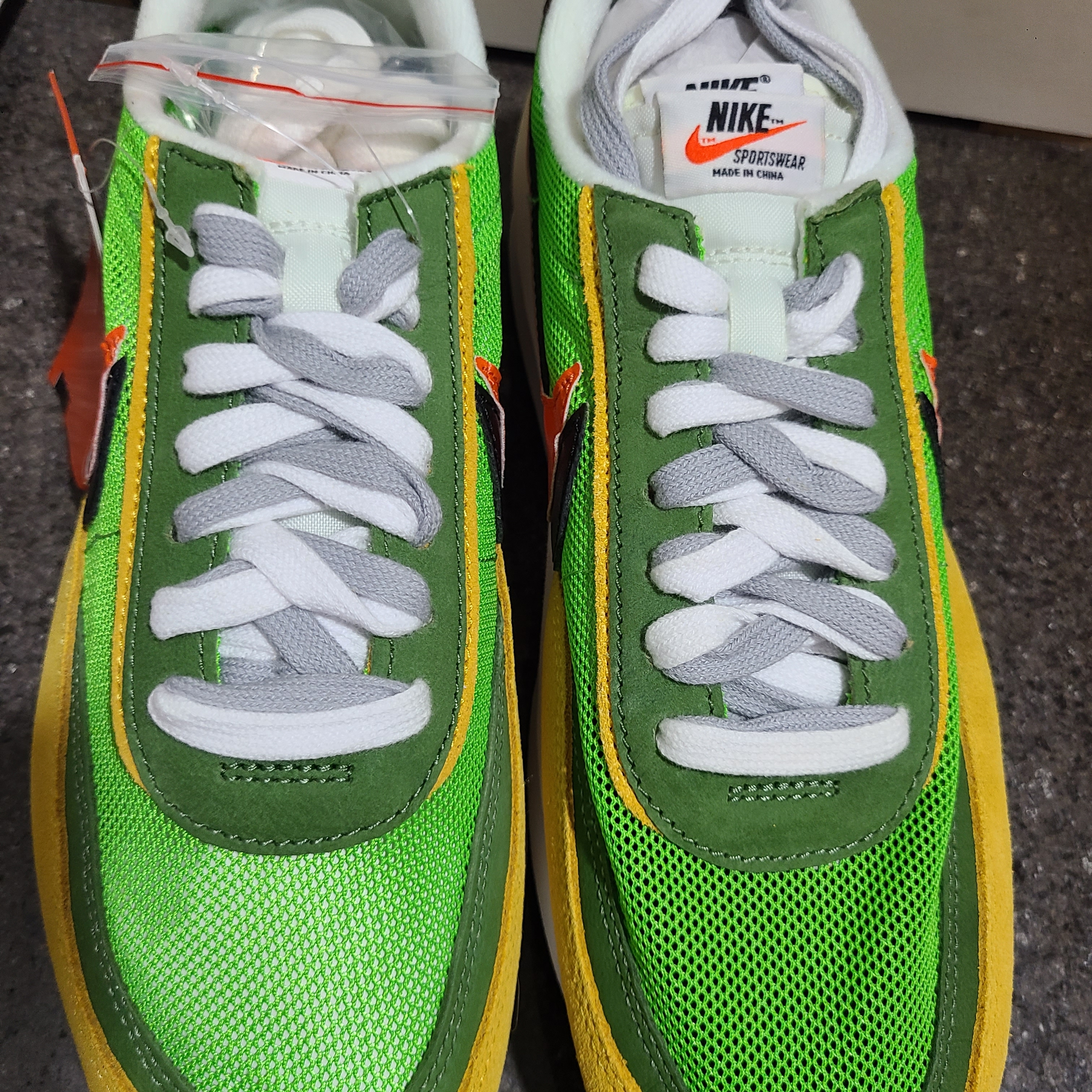 Nike x Sacai LDWaffle Green Multi 착용 스타일