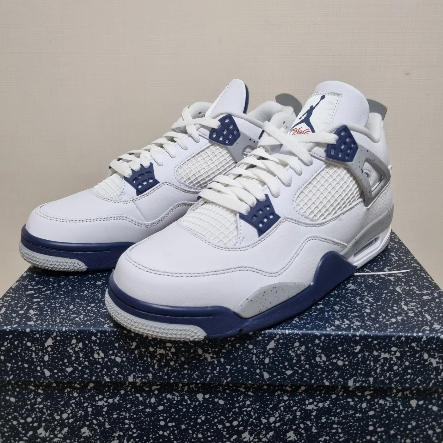 Jordan 4 Retro Midnight Navy 착용 스타일 - 1