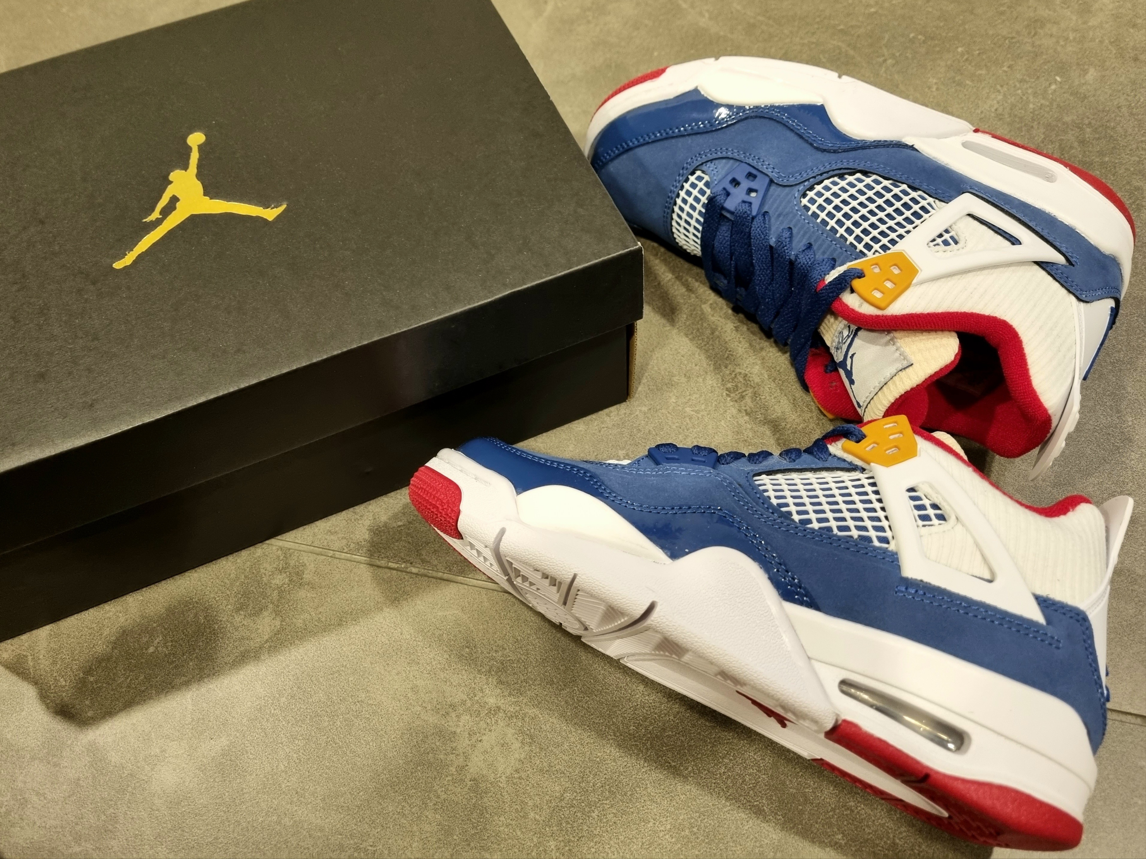 (GS) Jordan 4 Retro French Blue 착용 스타일 - 4