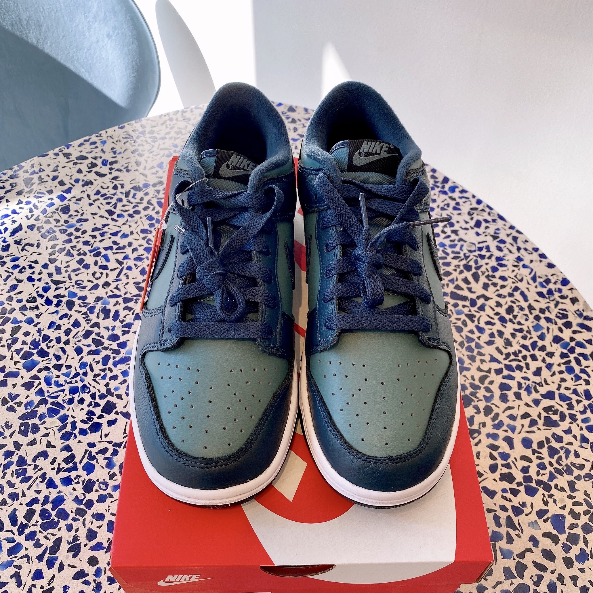 Nike Dunk Low Retro PRM Mineral Slate and Armory Navy, Nike Dunk Low Retro Championship Grey 착용 스타일 - 2