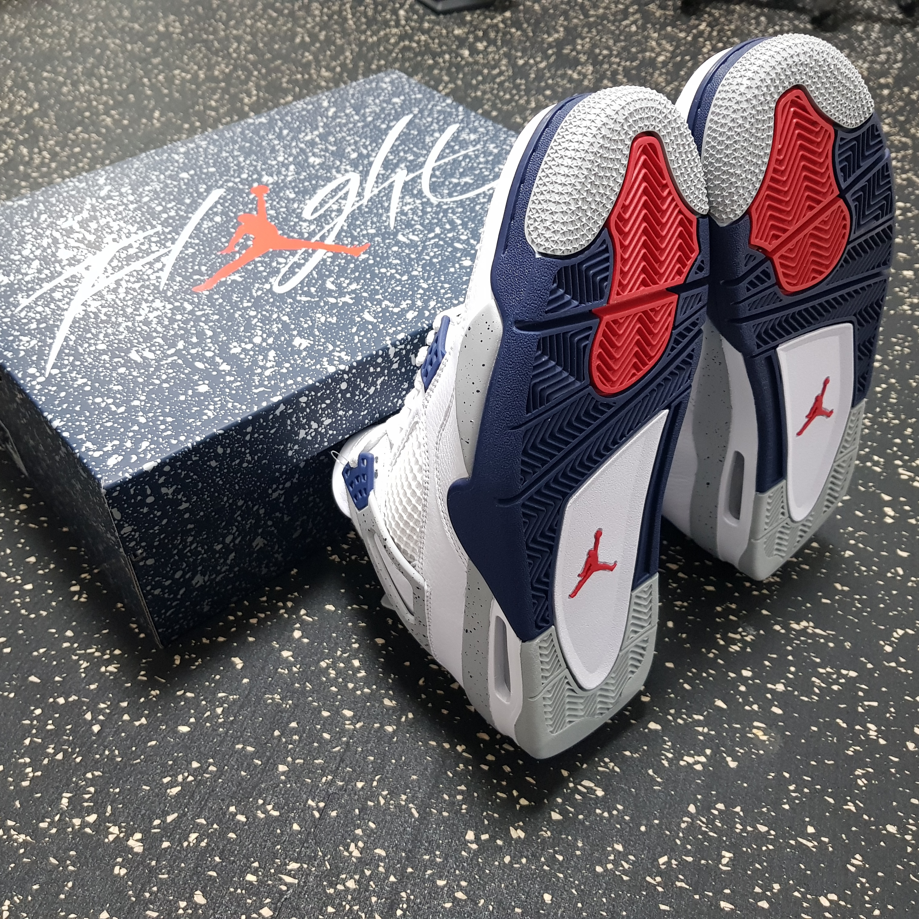 Jordan 4 Retro Midnight Navy 착용 스타일 - 4
